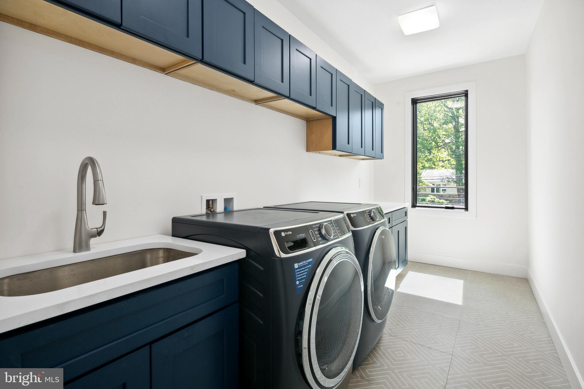 WEST VIENNA WOODS - Residential