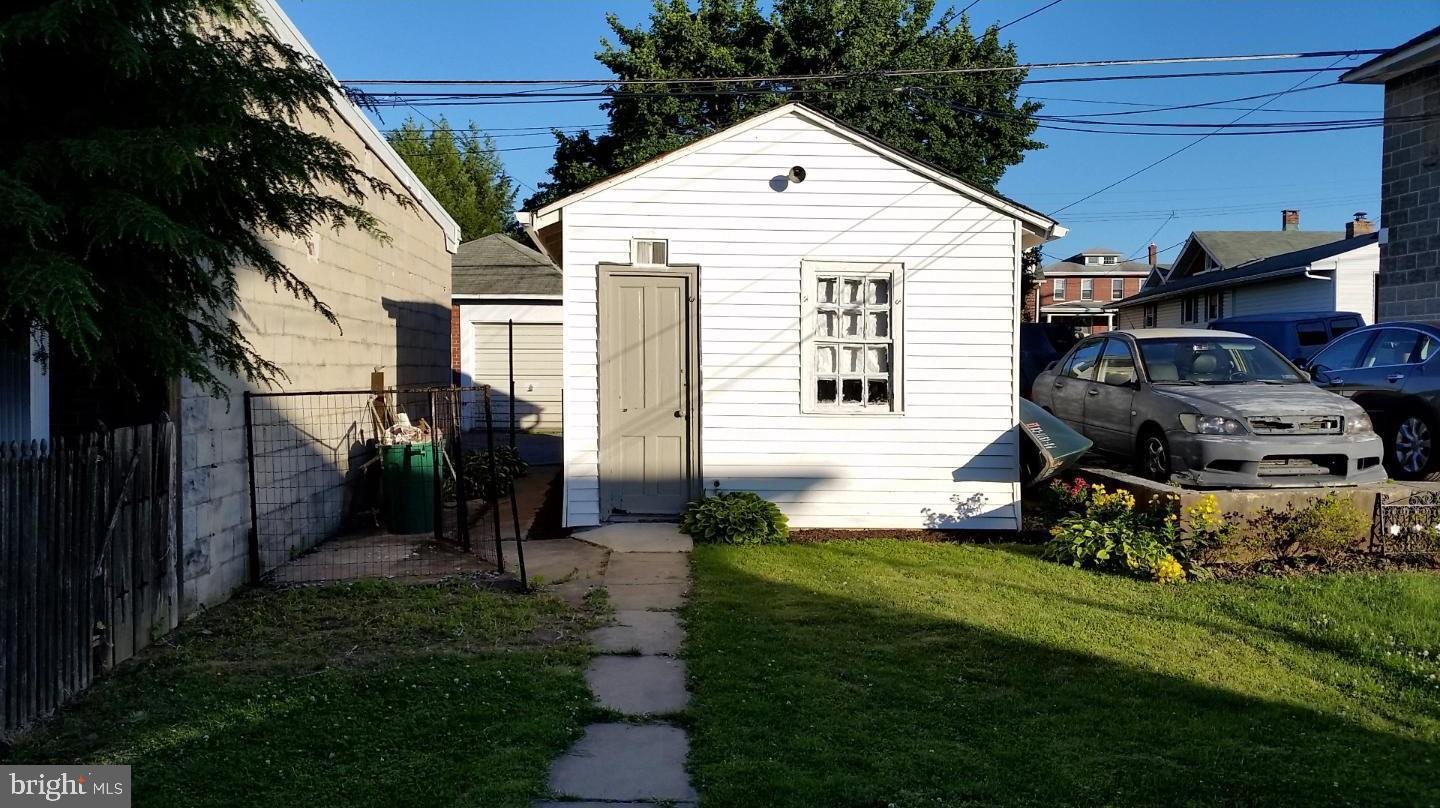 BERKSHIRE ESTATES - Residential