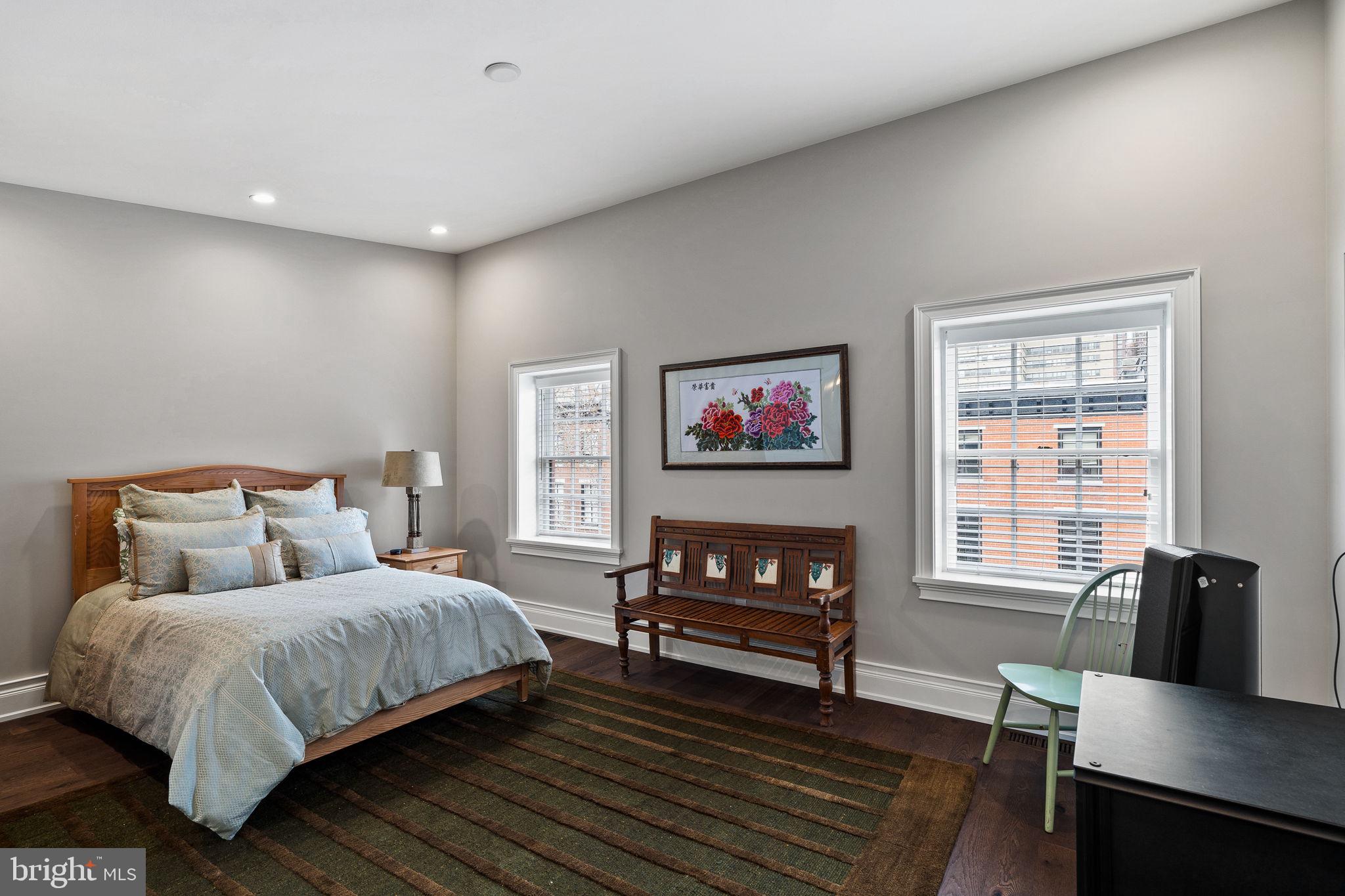 RITTENHOUSE SQUARE - Residential