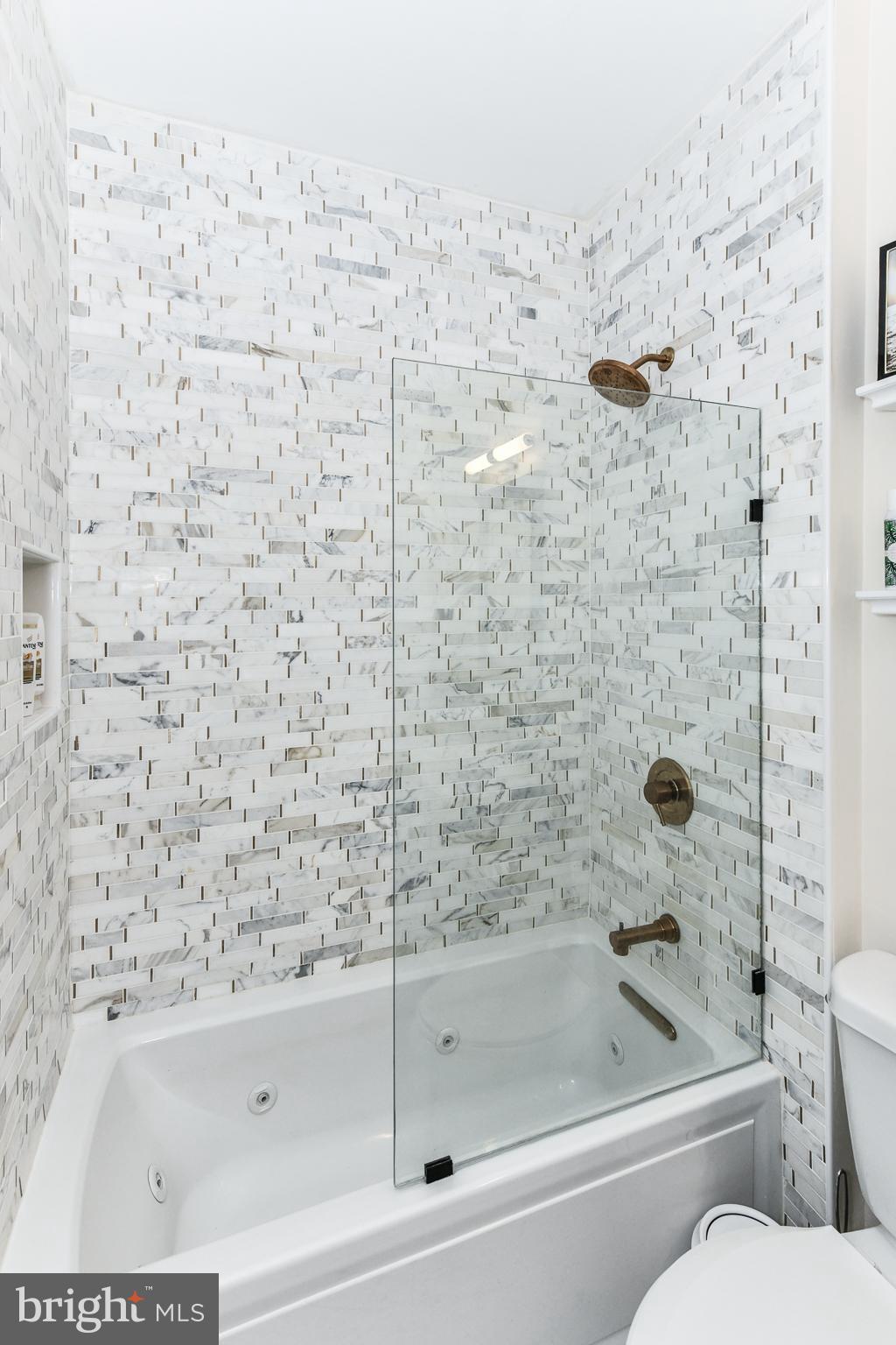 SUTTON RIDGE - Residential Lease