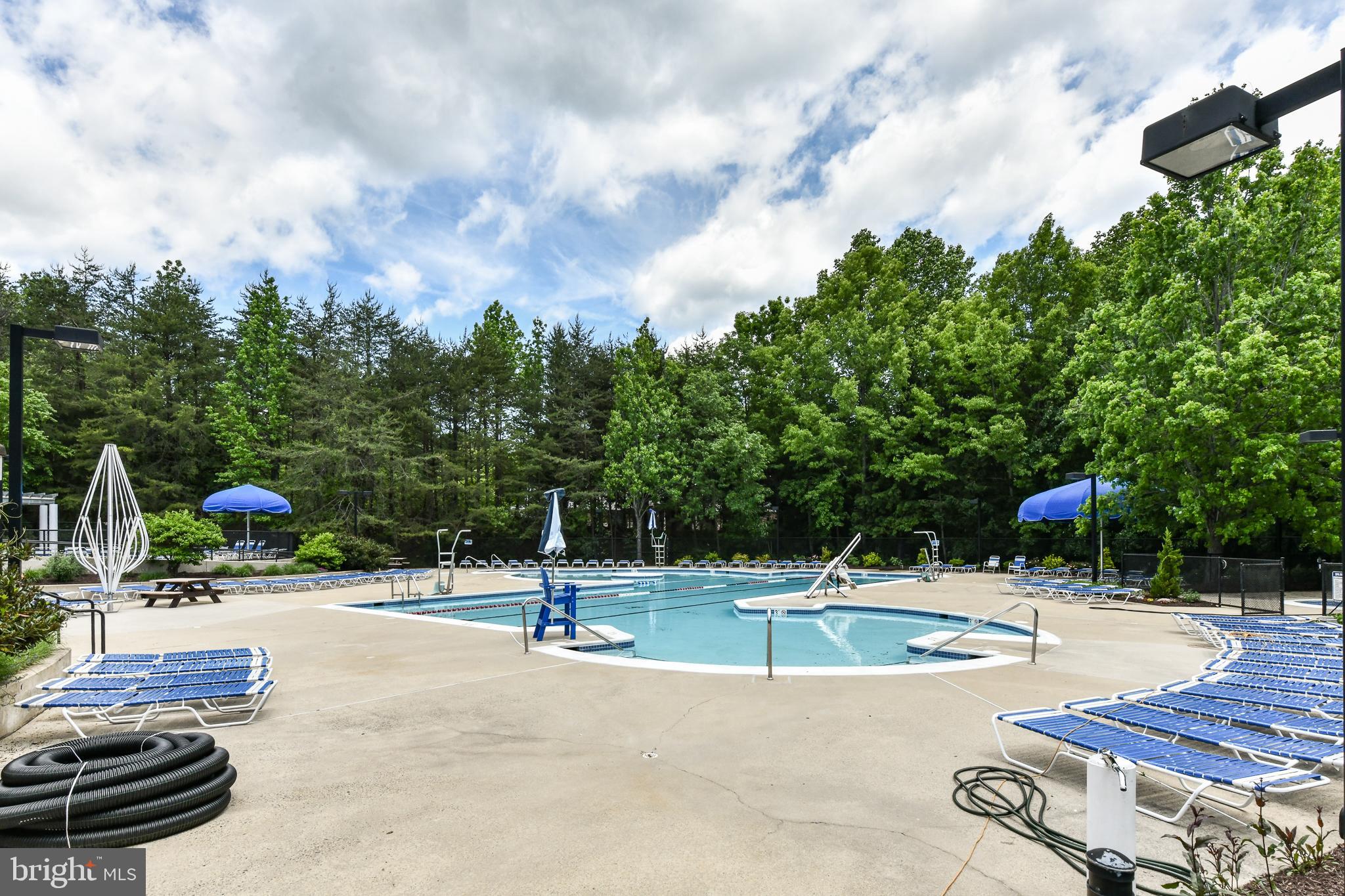 SUTTON RIDGE - Residential Lease