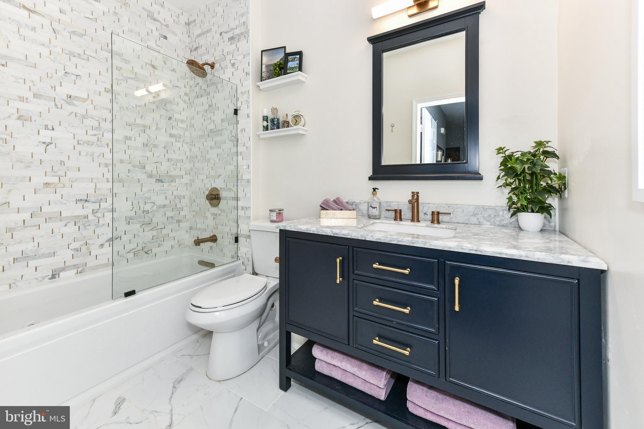 SUTTON RIDGE - Residential Lease