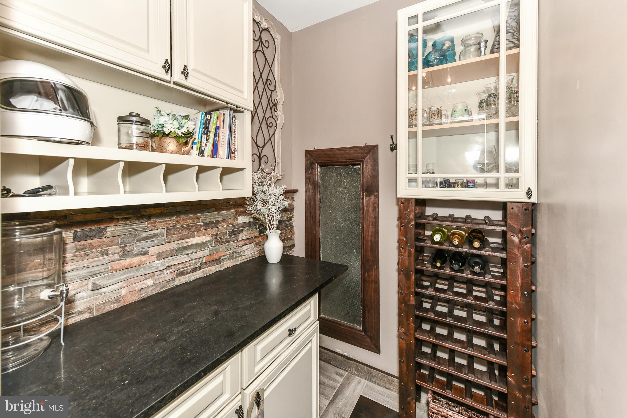 SUTTON RIDGE - Residential Lease