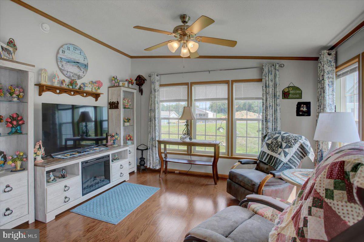 SHIPPENSBURG VILLAGE - Residential