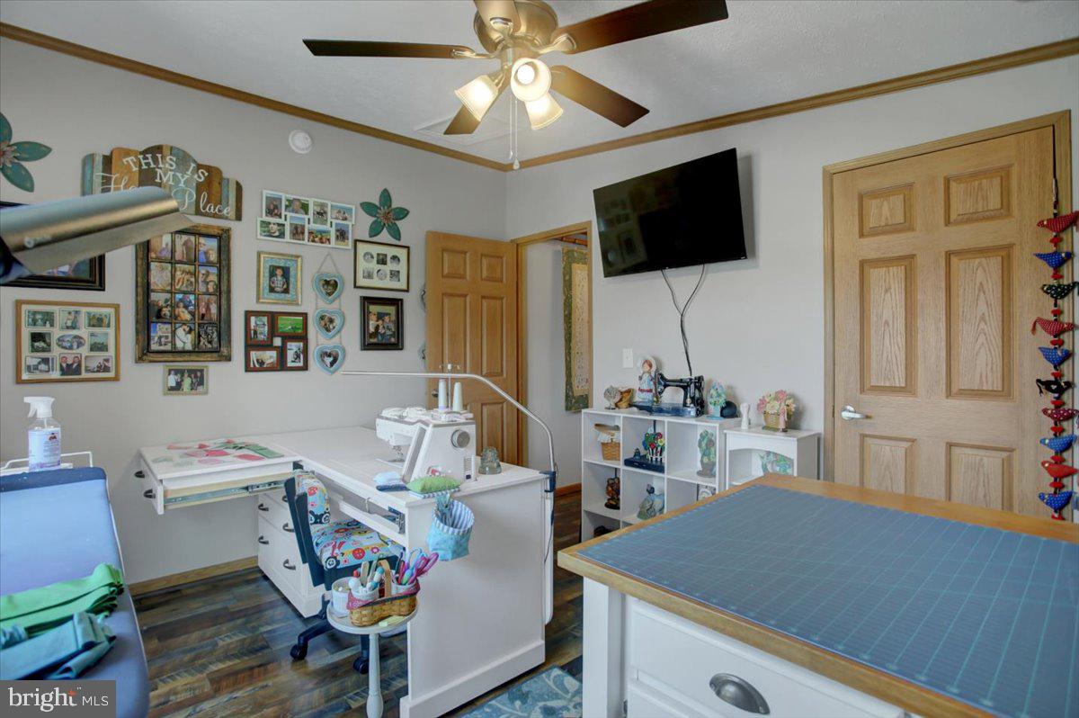 SHIPPENSBURG VILLAGE - Residential