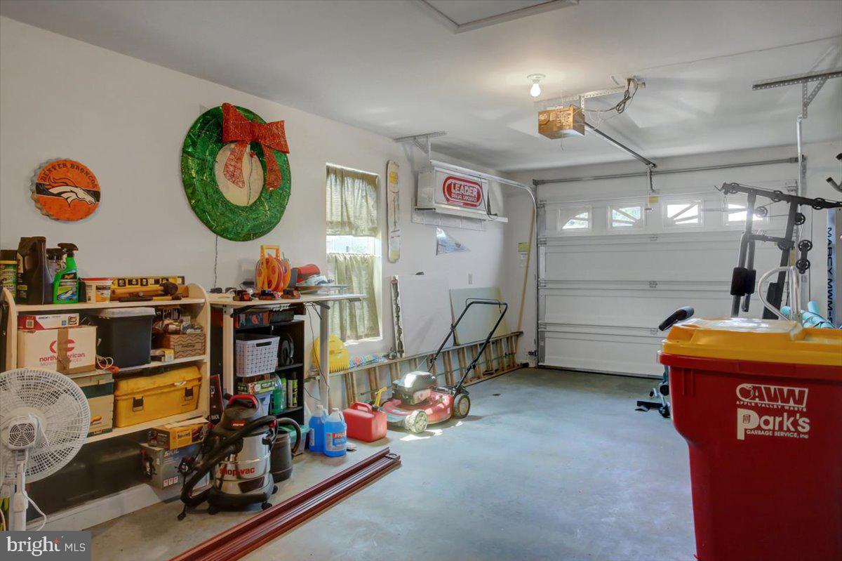 SHIPPENSBURG VILLAGE - Residential