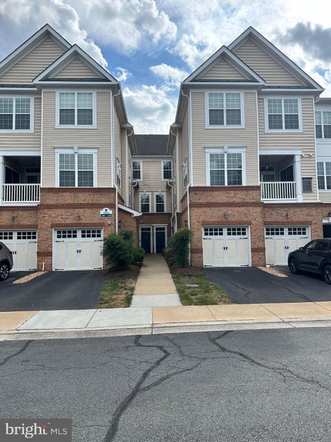 Condo For Rent - 20365 Belmont Park Terrace #110<br/> Loudoun County, ASHBURN, VA 20147