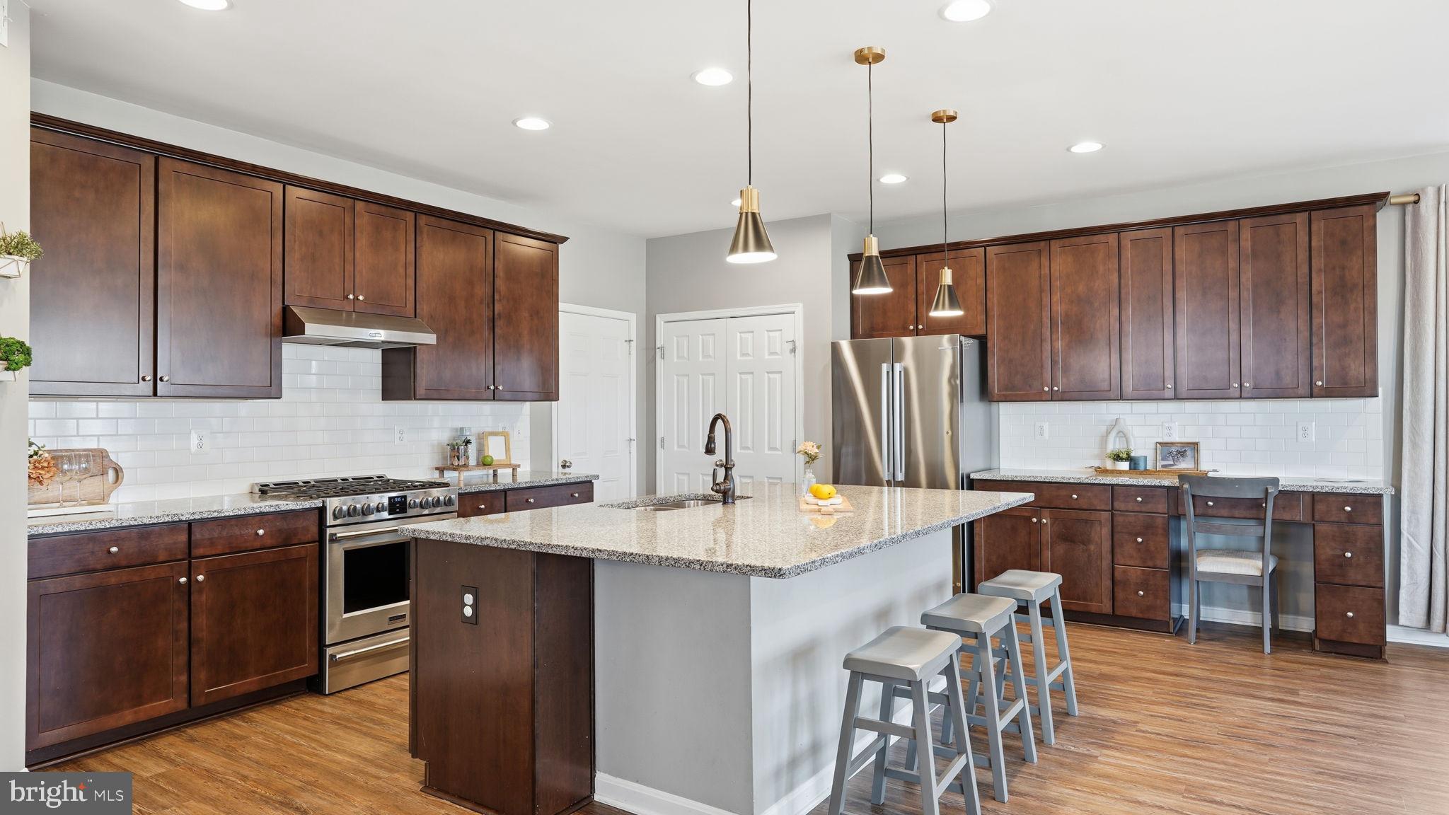 EMBREY MILL - Residential