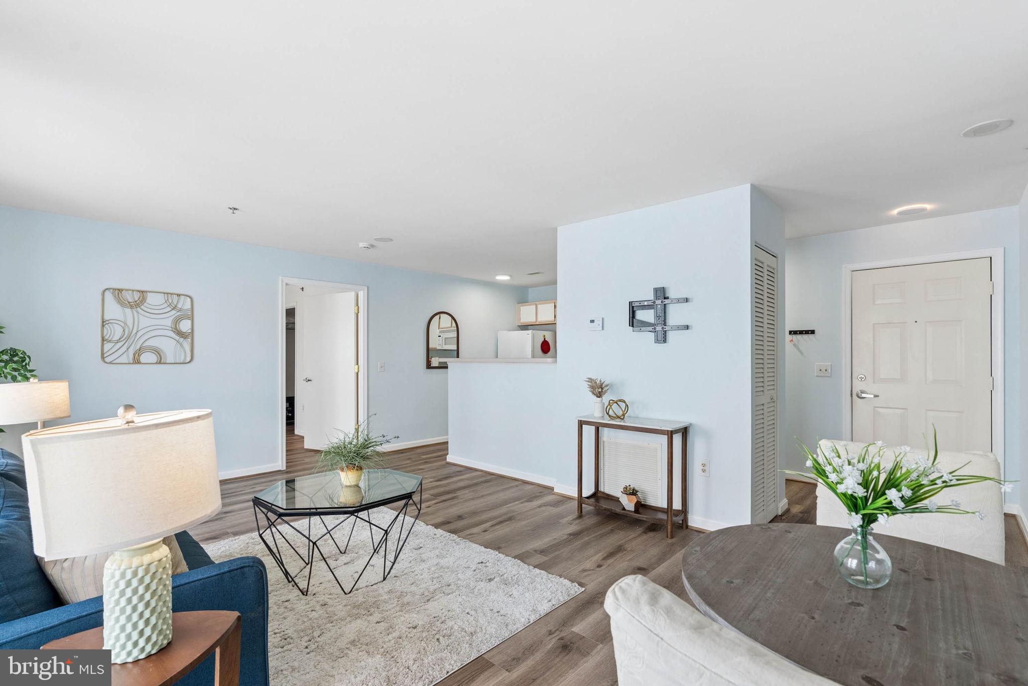 2702 LIGHTHOUSE PT E 629
