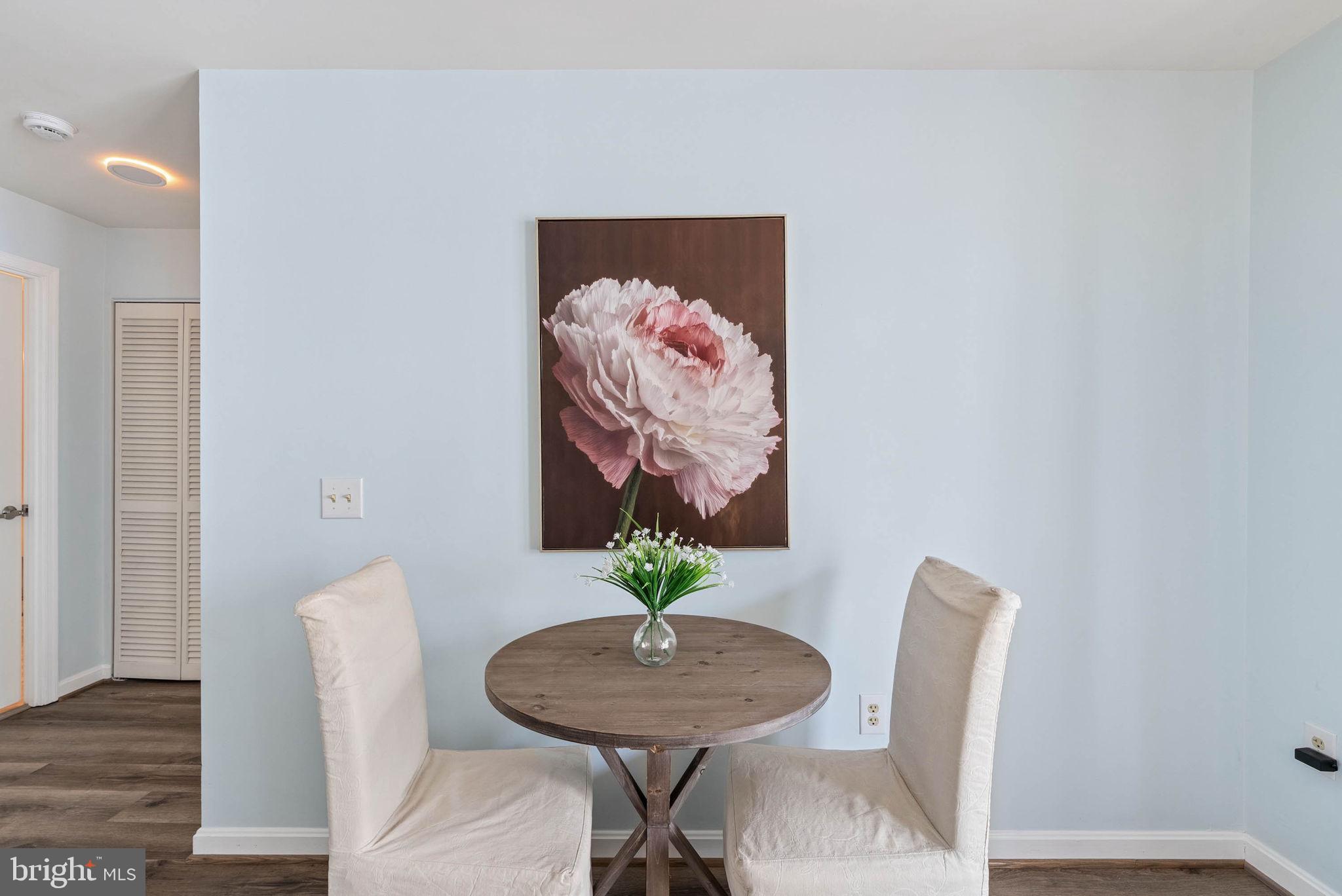 2702 LIGHTHOUSE PT E 629