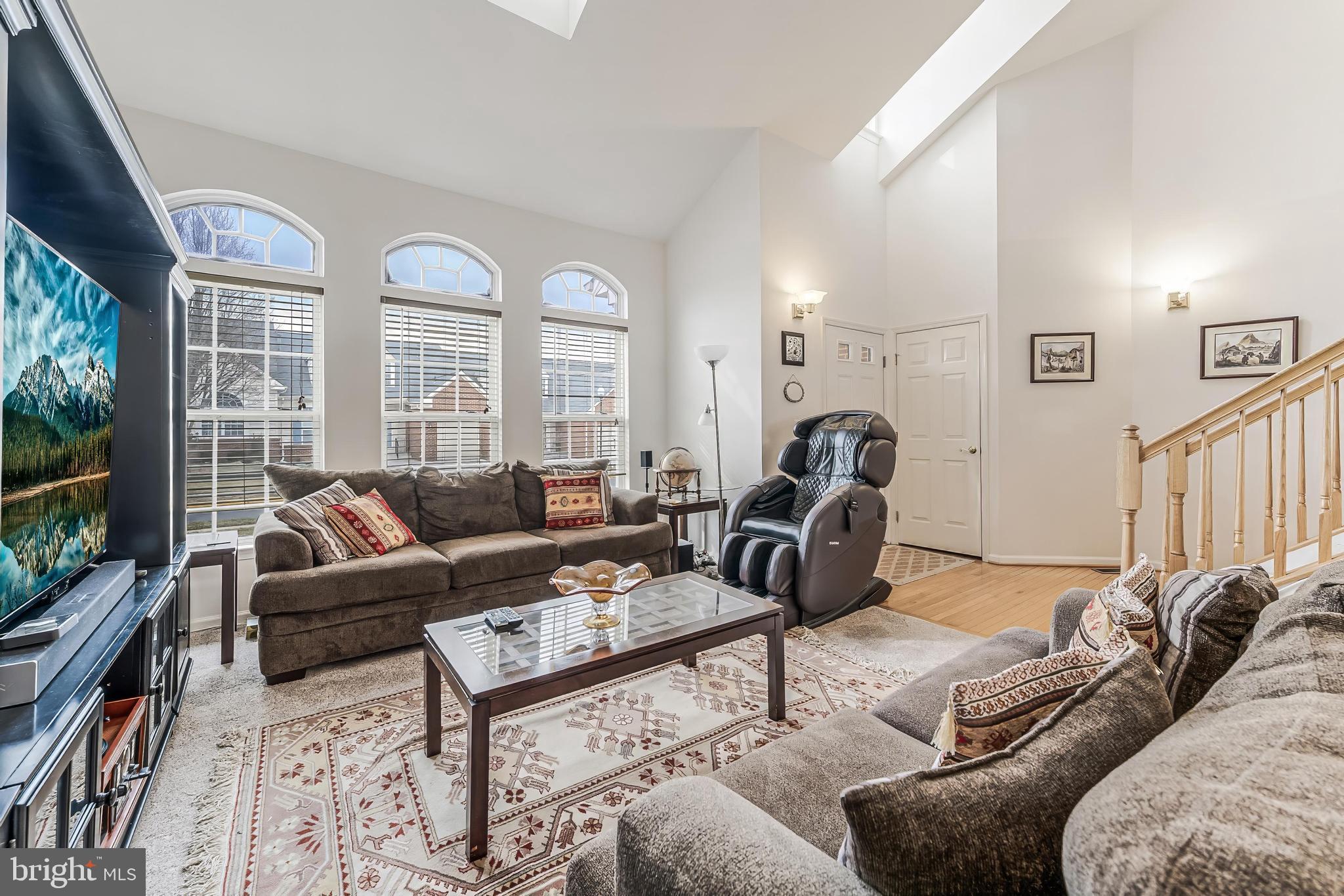 ASHBURN VILLAGE - Residential