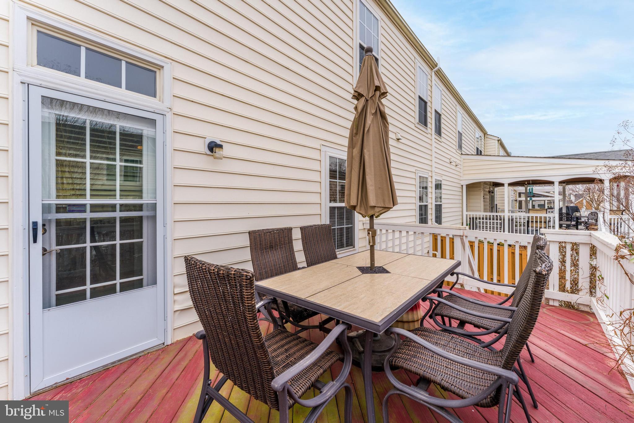 ASHBURN VILLAGE - Residential