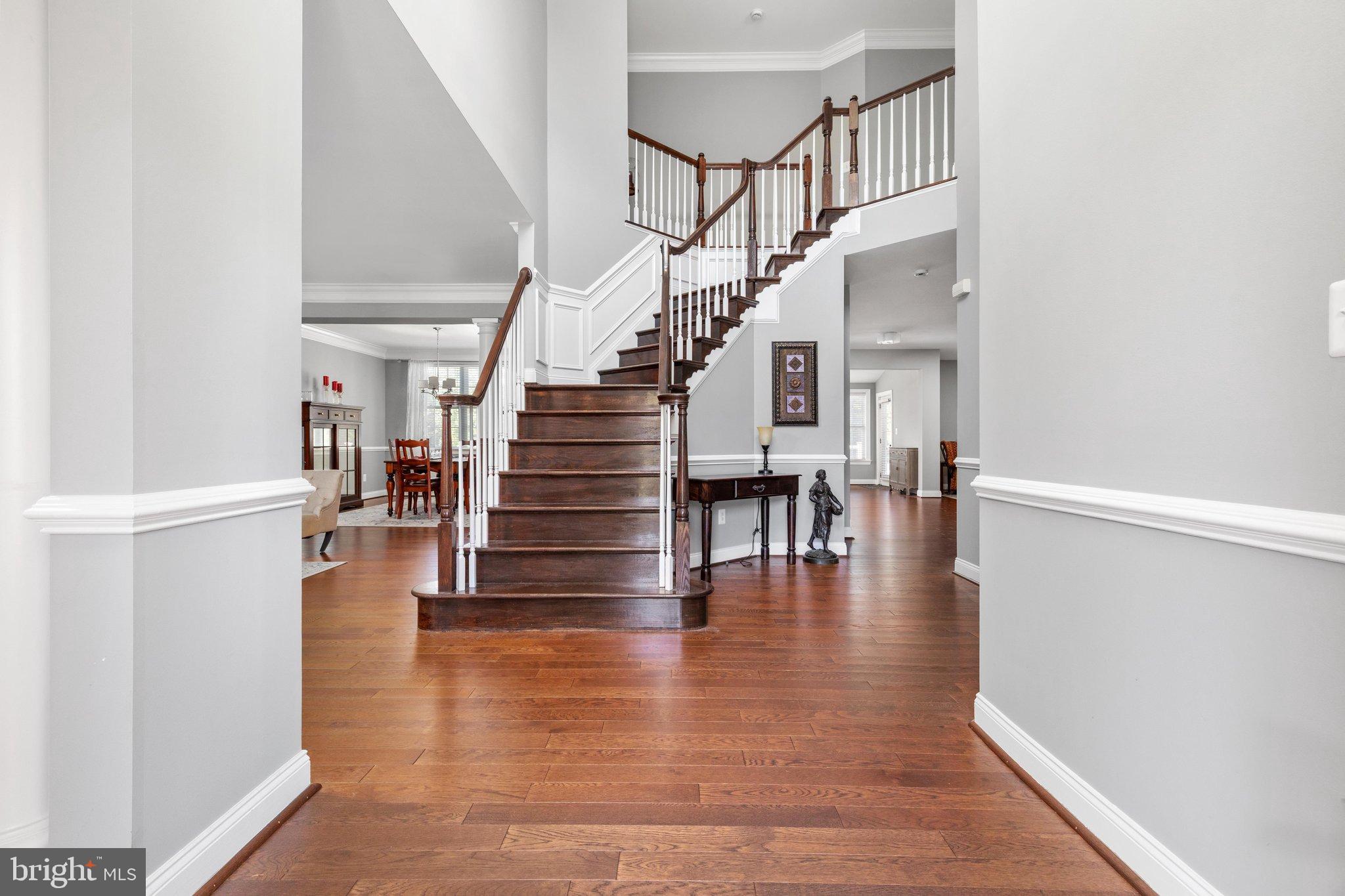 5813 WATERLOO BRIDGE CIRCLE