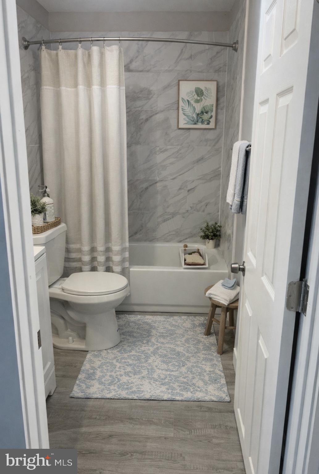 KENSINGTON - Residential