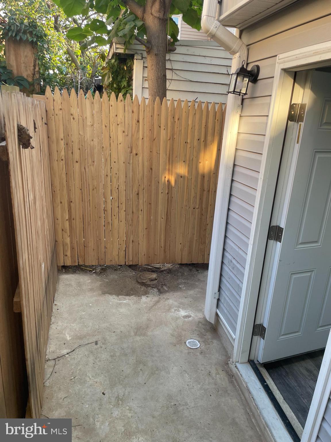 KENSINGTON - Residential