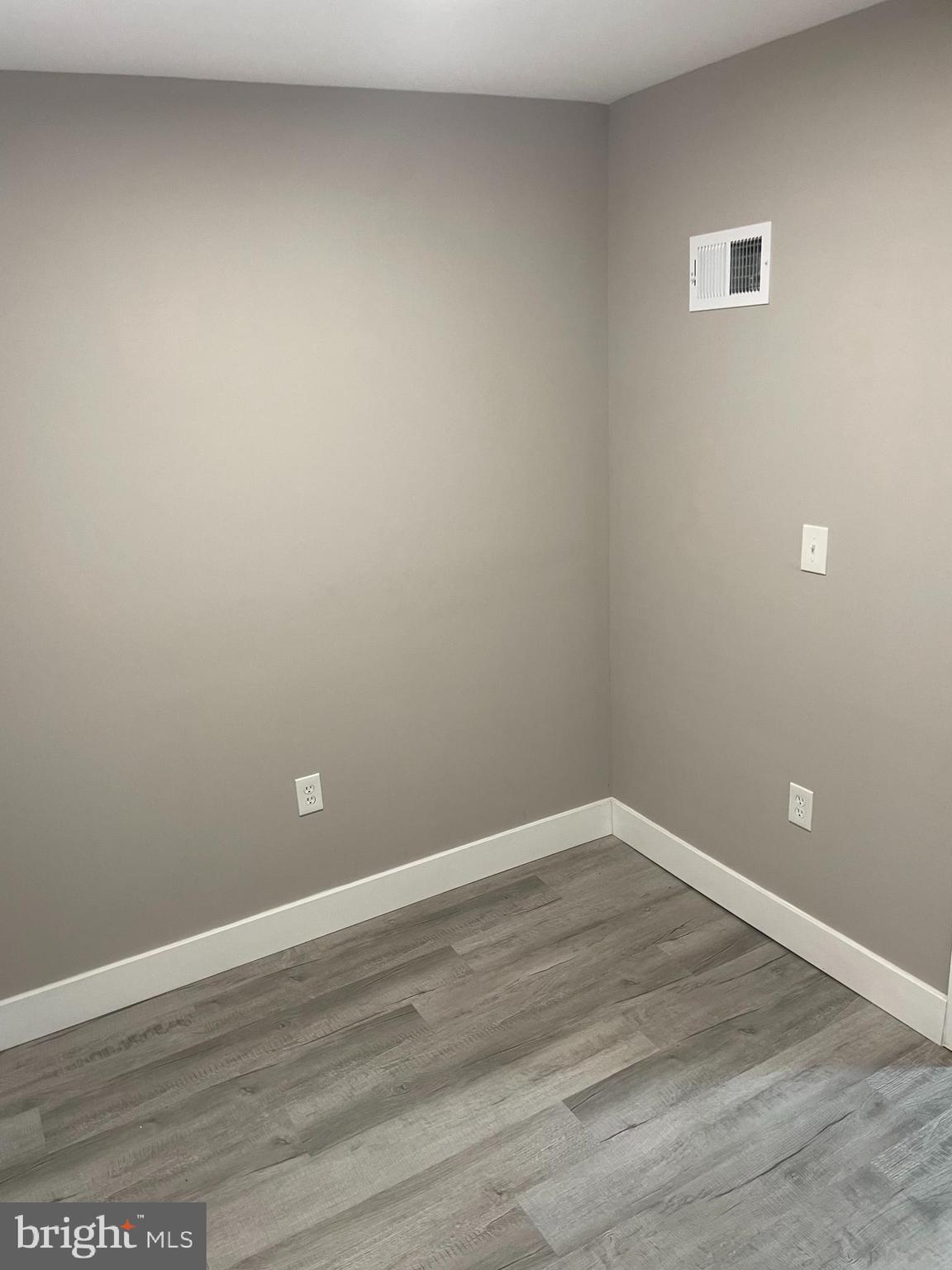 KENSINGTON - Residential