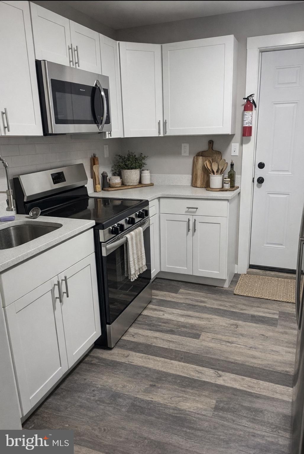 KENSINGTON - Residential