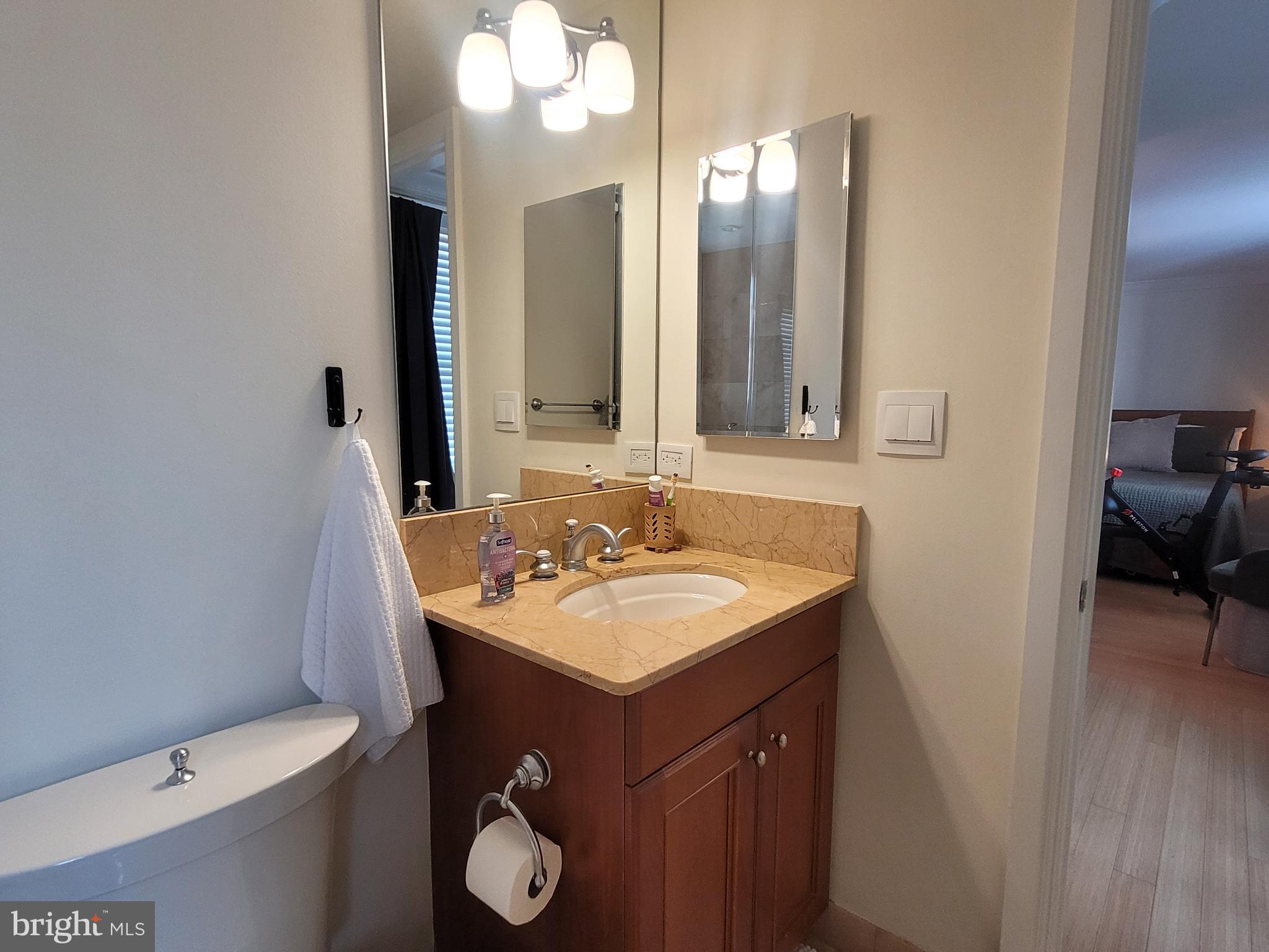 RITTENHOUSE SQUARE - Residential Lease