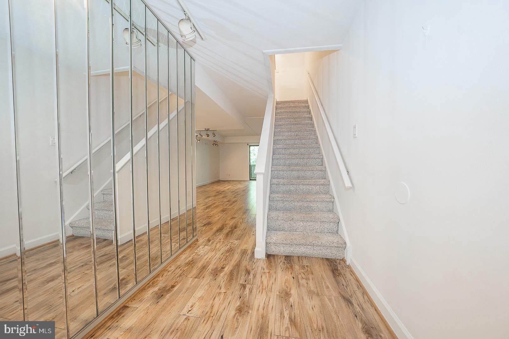 253 SHAWMONT AVENUE 00 10H5