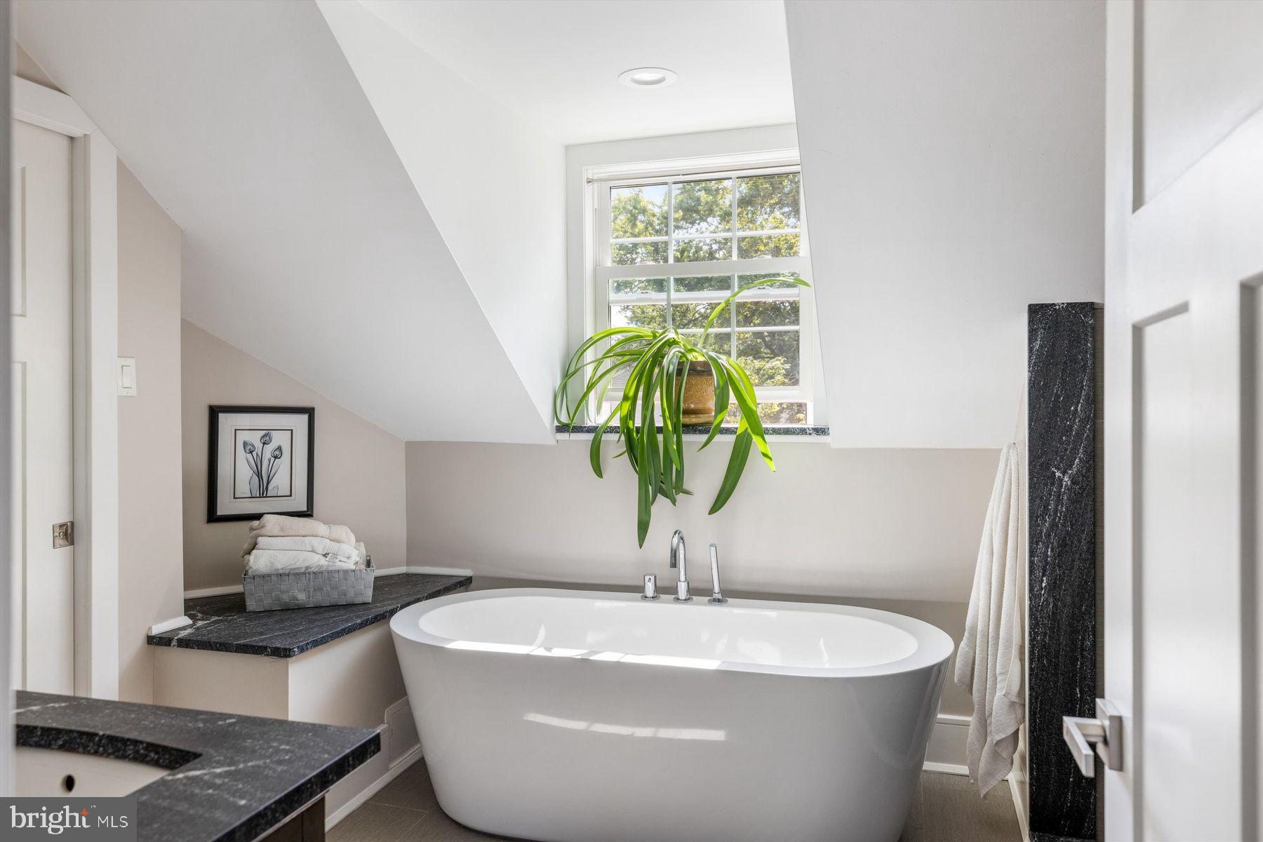 NON AVAILABLE - Residential Lease