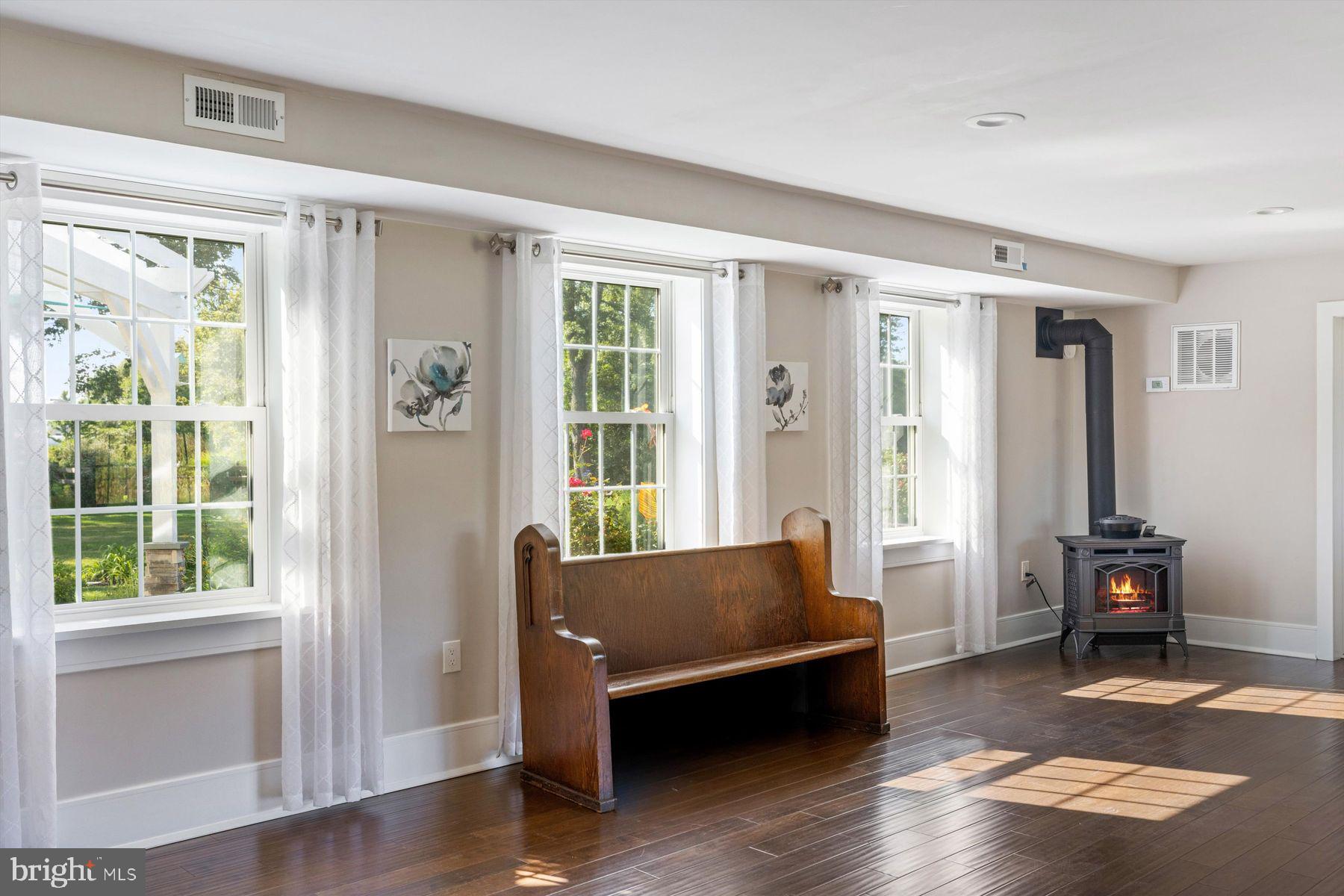 NON AVAILABLE - Residential Lease