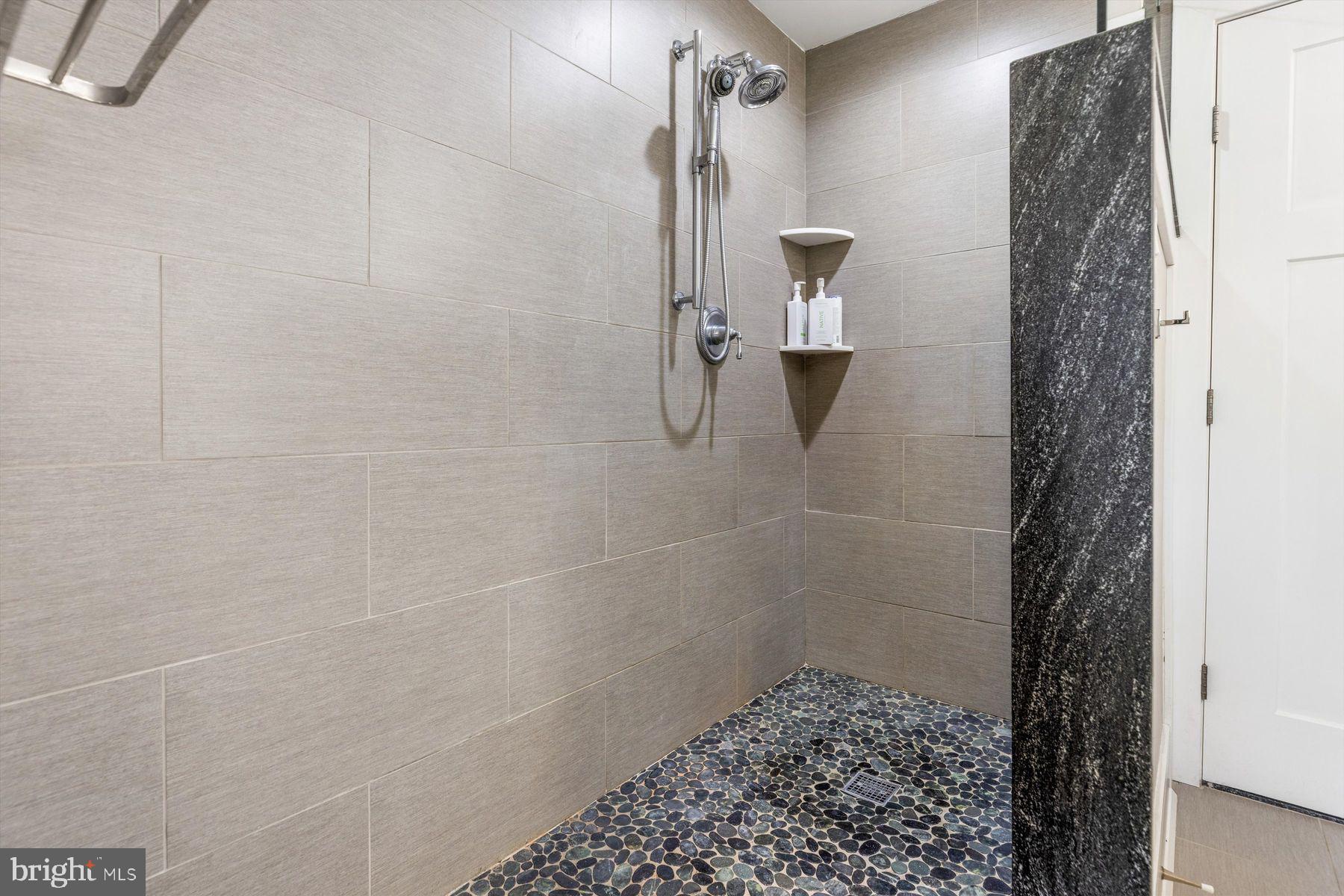 NON AVAILABLE - Residential Lease