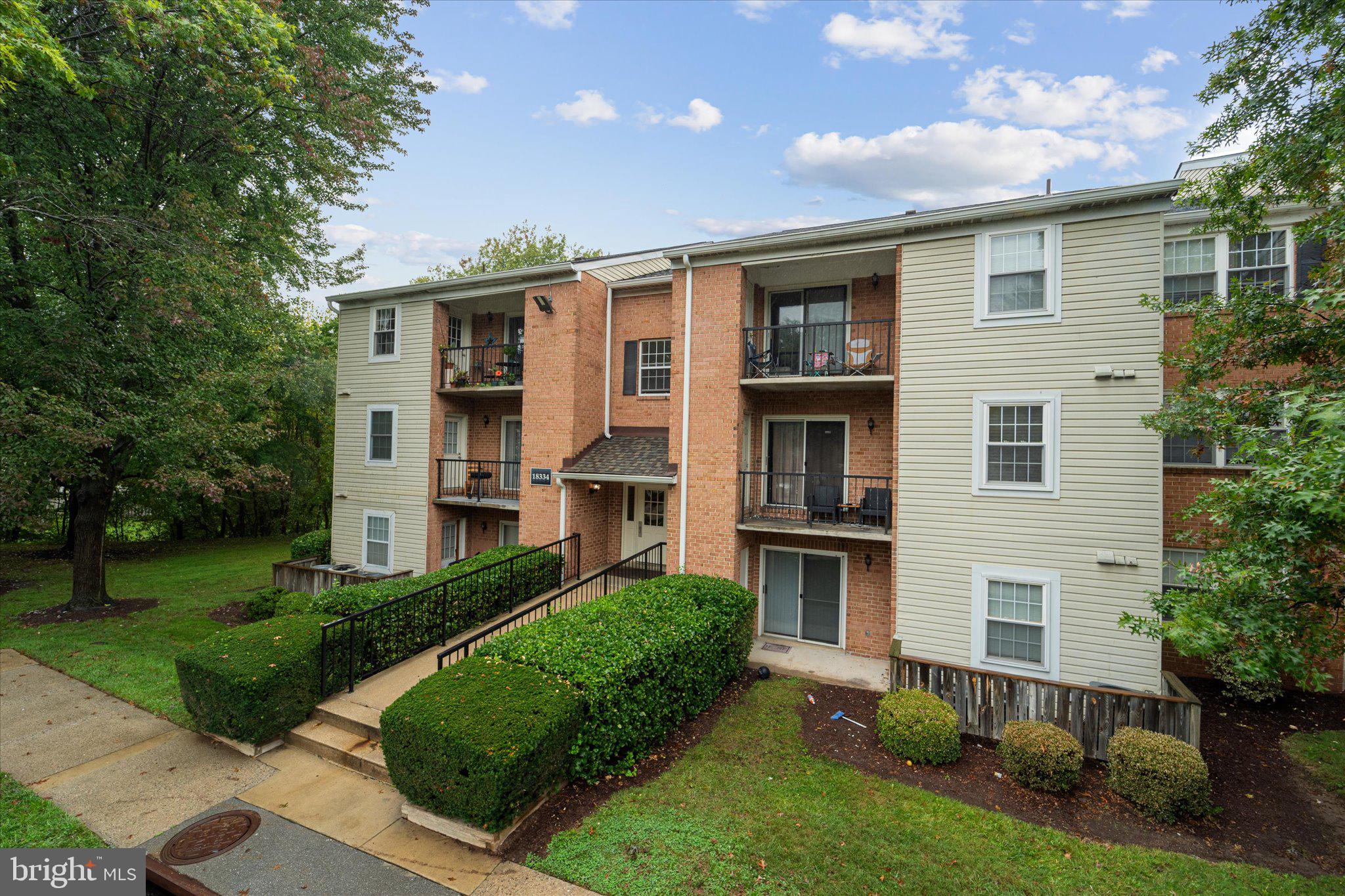 18334 STREAMSIDE DRIVE 303