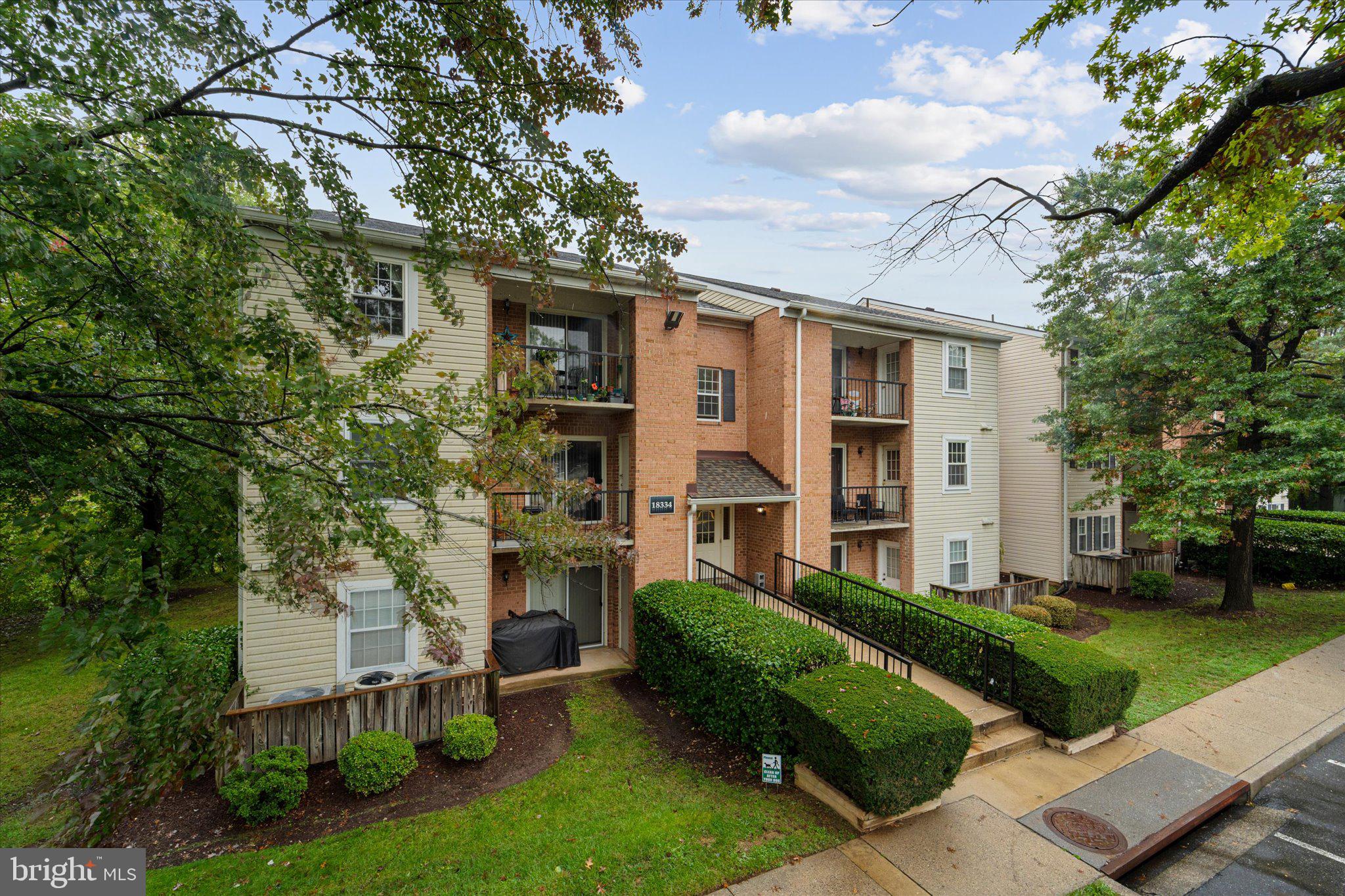 18334 STREAMSIDE DRIVE 303