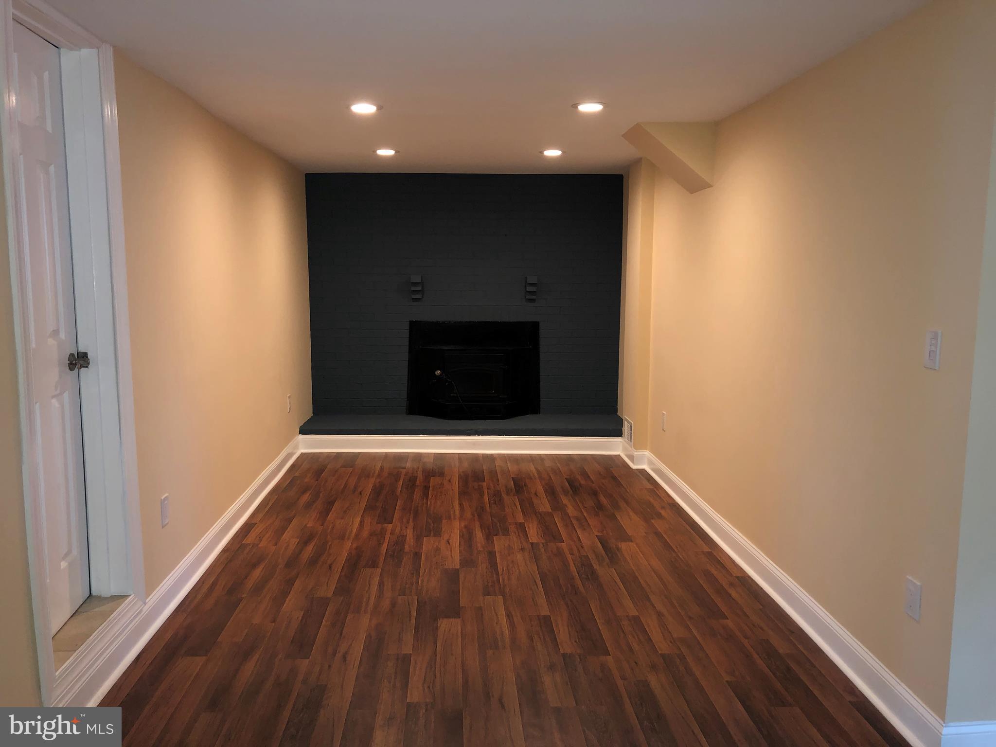 NORTH FORESTVILLE - Residential