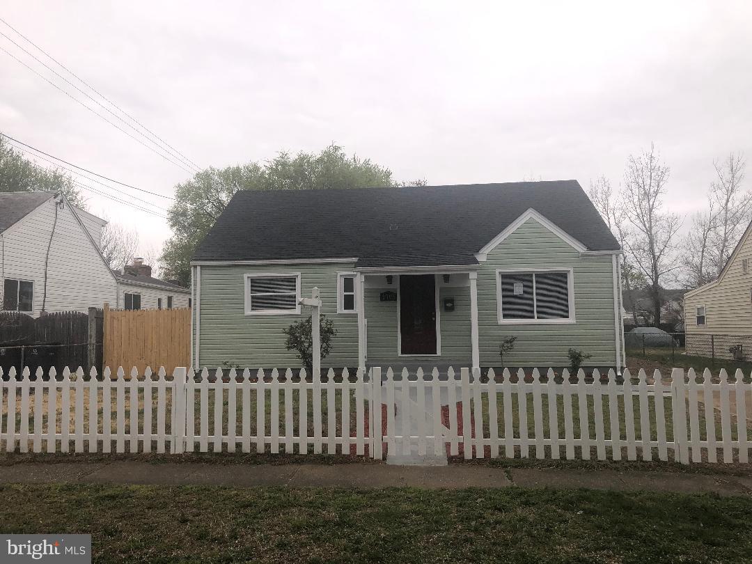 NORTH FORESTVILLE - Residential