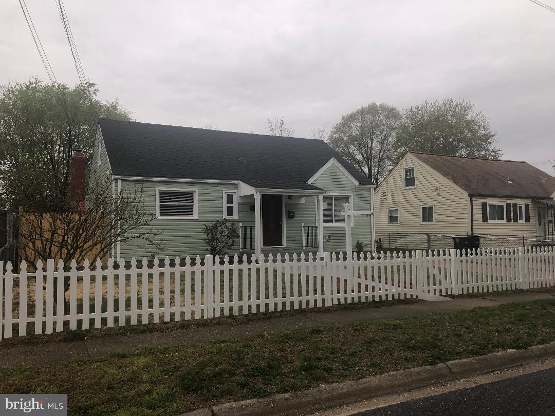 NORTH FORESTVILLE - Residential