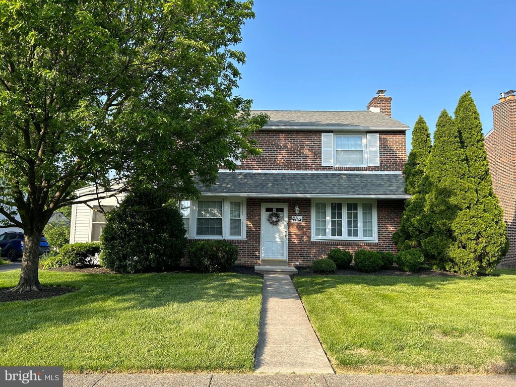 Photo of 113 James Drive, HAVERTOWN, PA 19083 (MLS # PADE2107852)