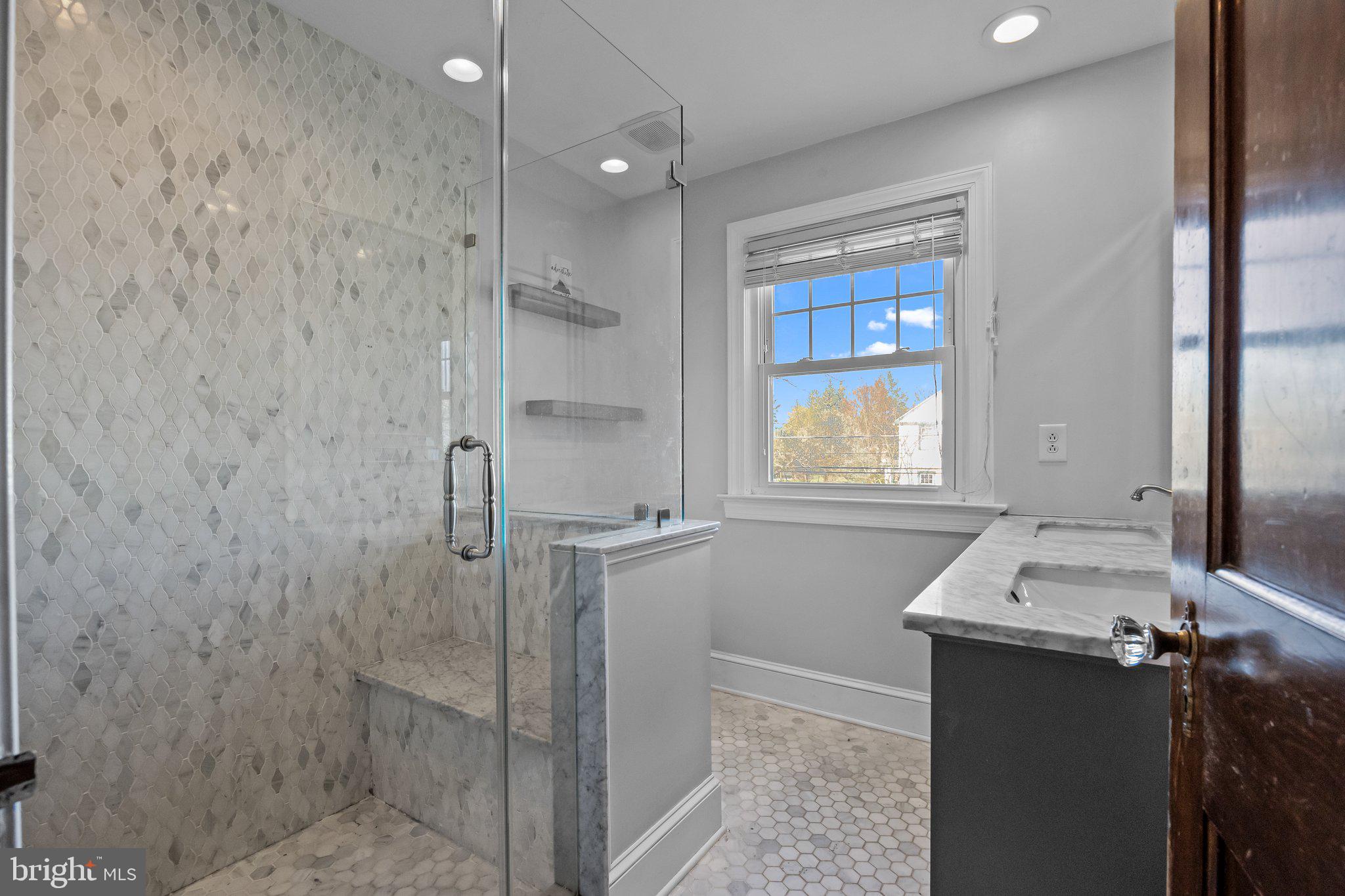 LANGHORNE MANOR - Residential