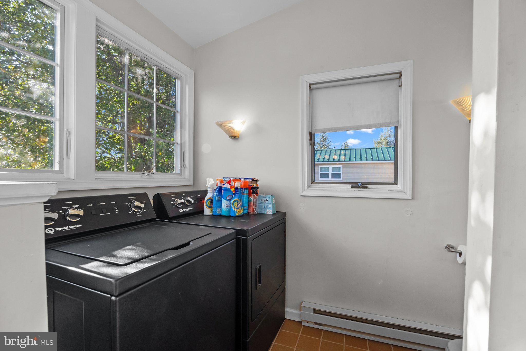 LANGHORNE MANOR - Residential