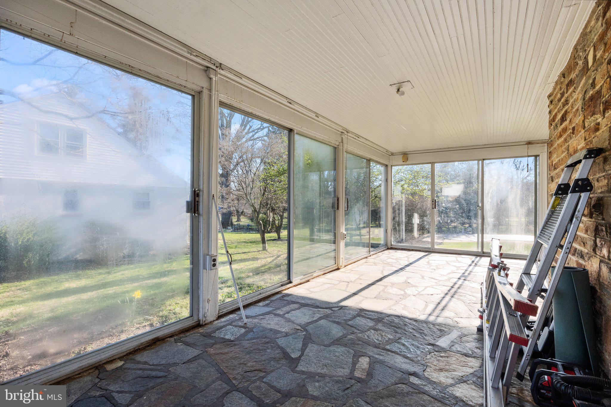 LANGHORNE MANOR - Residential