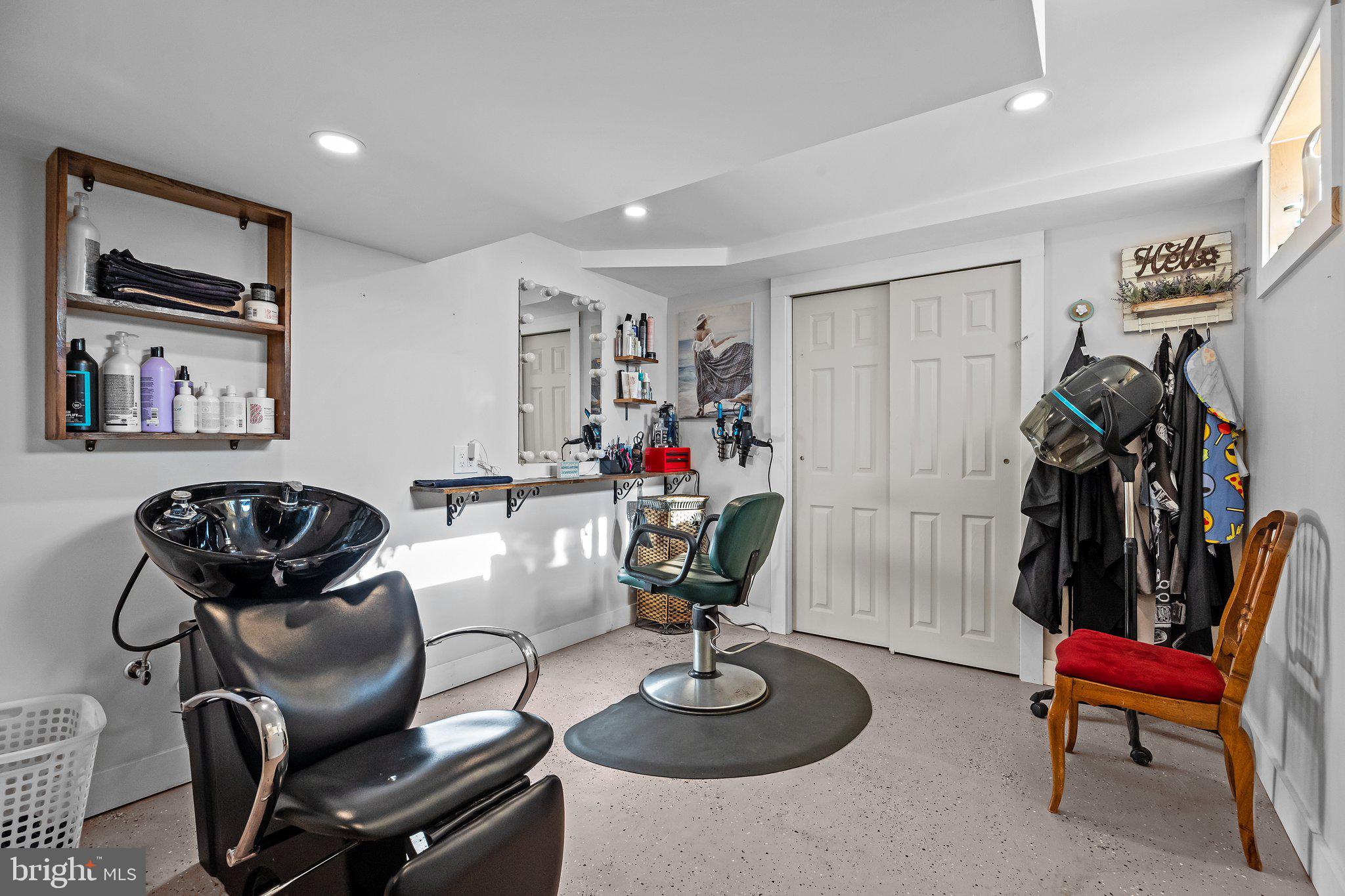 LANGHORNE MANOR - Residential