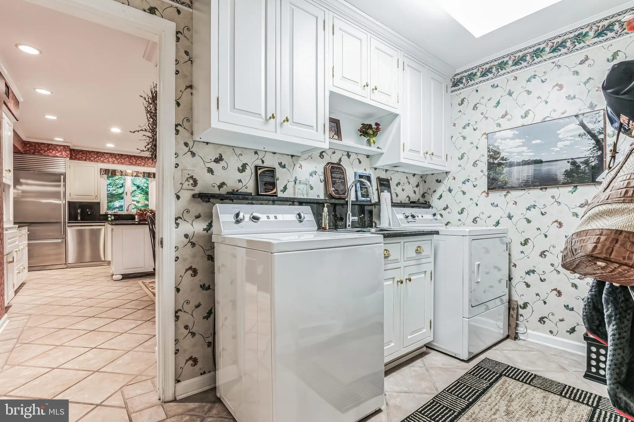 Millville, New Jersey 08332, United States, 4 Bedrooms Bedrooms, ,3 BathroomsBathrooms,Residential,Pending,57263