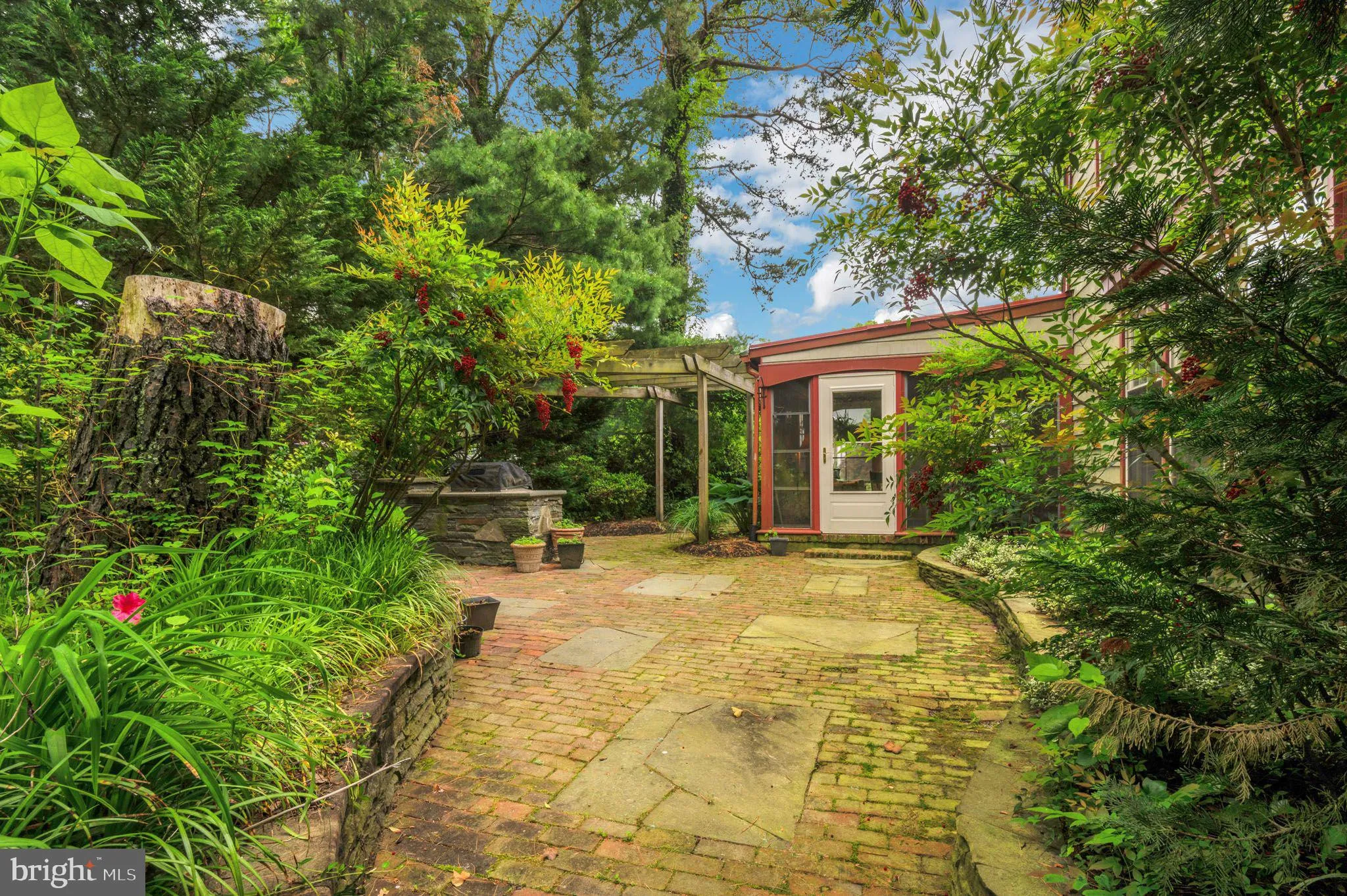 Millville, New Jersey 08332, United States, 4 Bedrooms Bedrooms, ,3 BathroomsBathrooms,Residential,Pending,57263