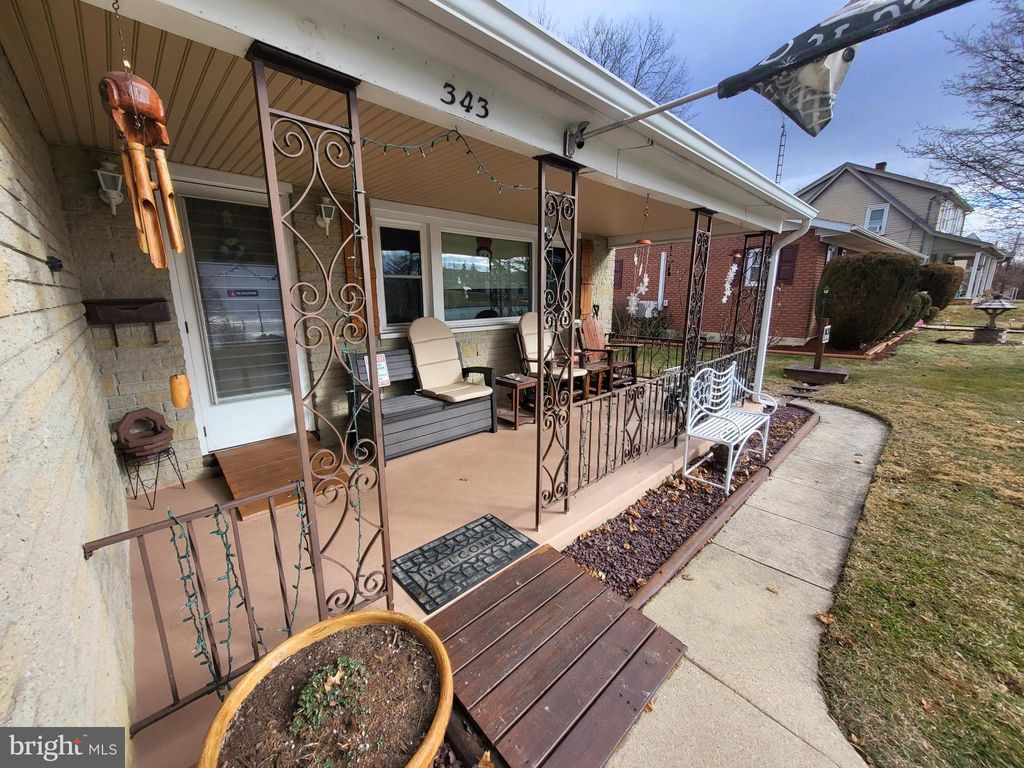 Photo of 343 E Garfield Street, CHAMBERSBURG, PA 17201 (MLS # PAFL2032194)