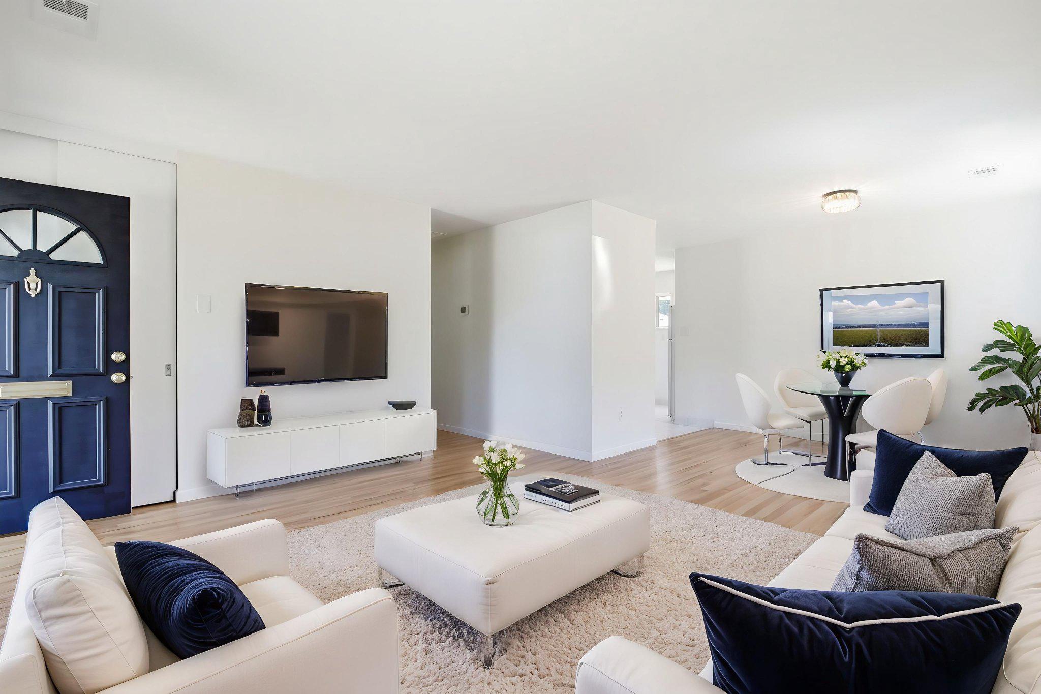 6121 YELLOWSTONE DRIVE