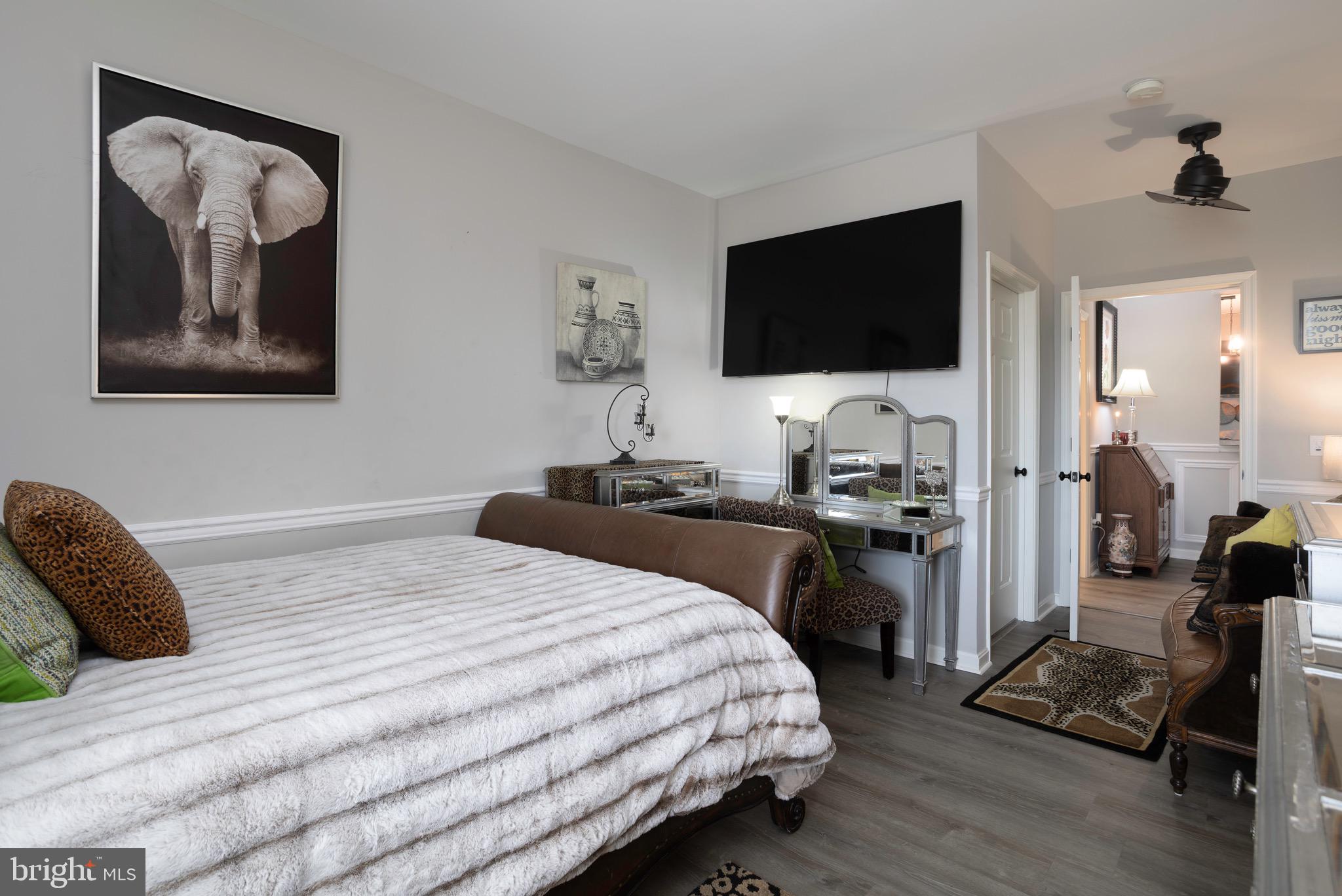 DEEP HARBOUR - Residential