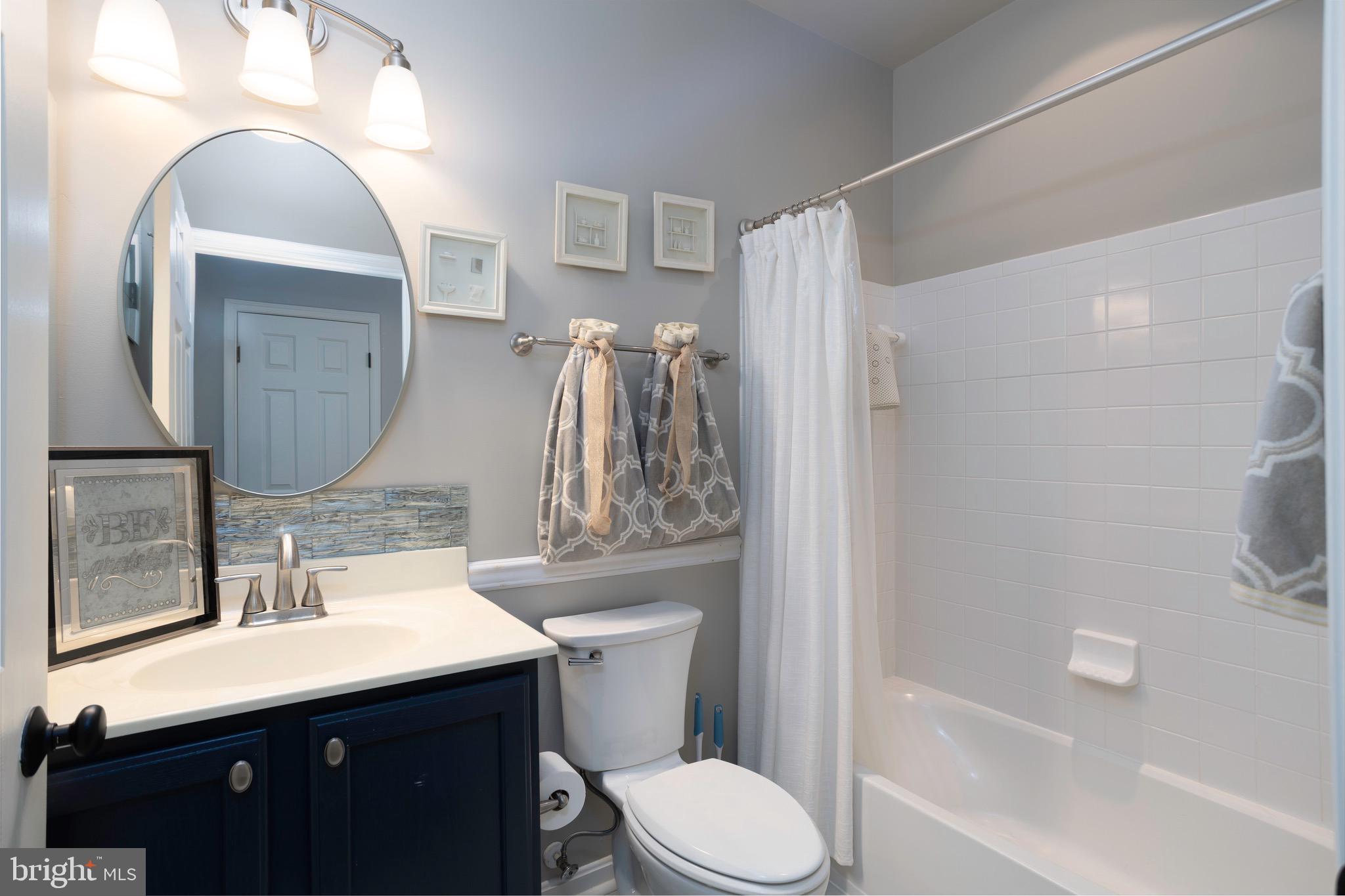 DEEP HARBOUR - Residential