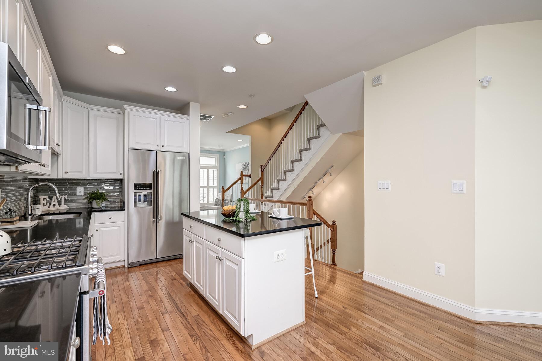 HARBORVIEW - Residential Lease