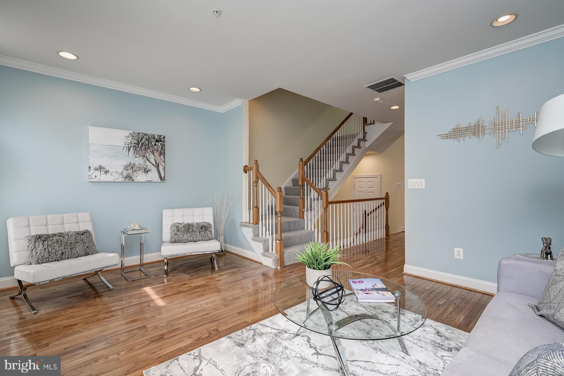 HARBORVIEW - Residential Lease