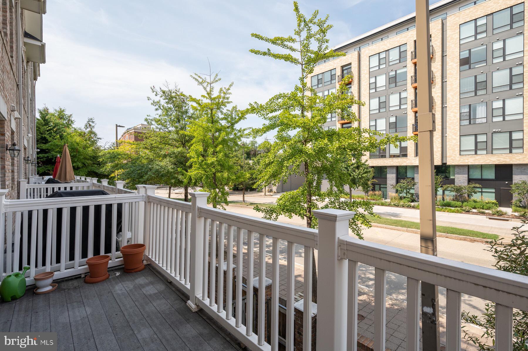 HARBORVIEW - Residential Lease