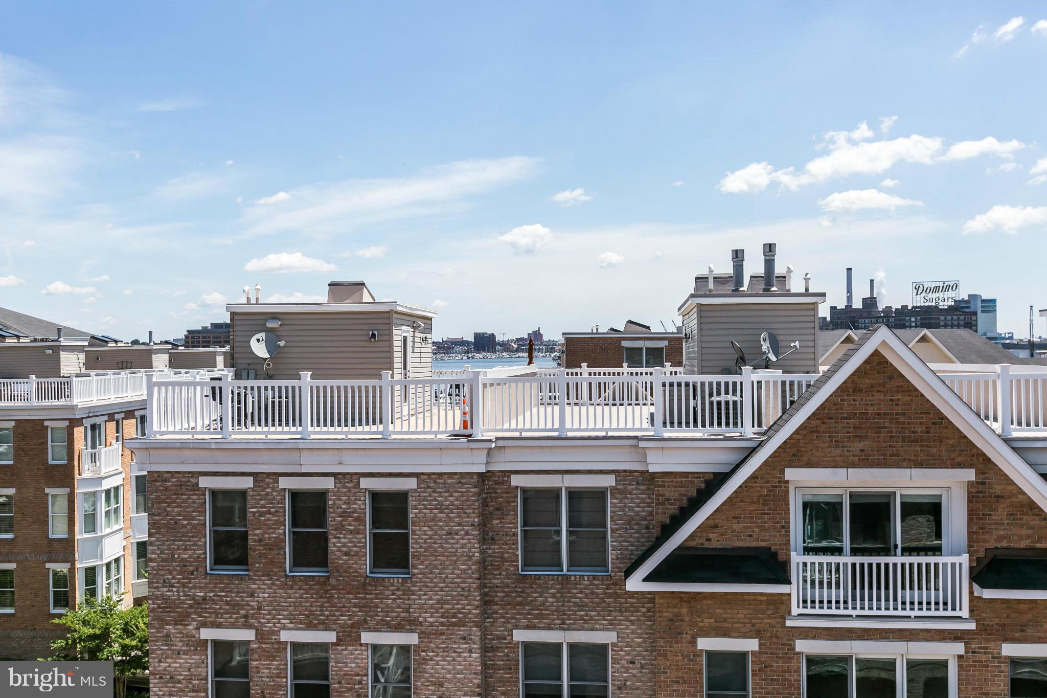 HARBORVIEW - Residential Lease