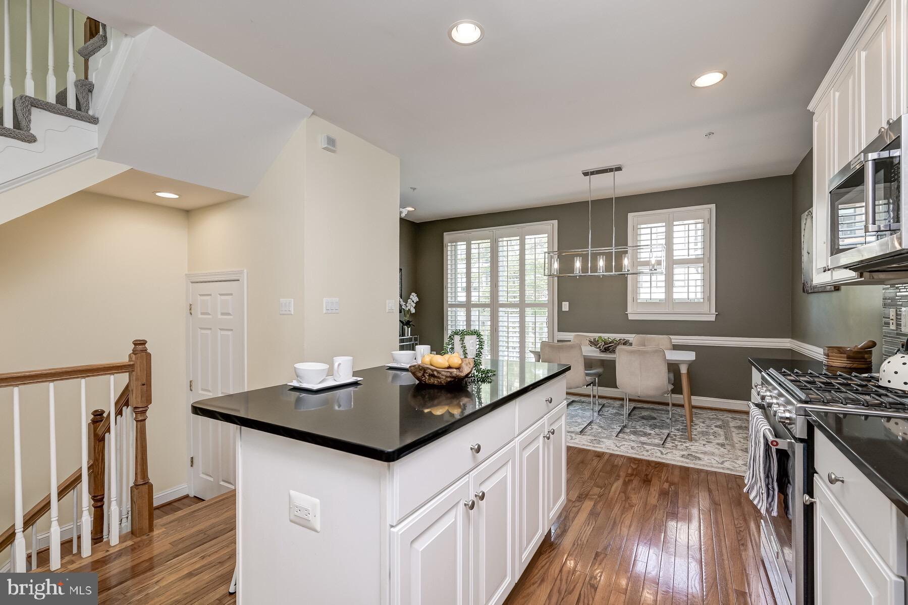 HARBORVIEW - Residential Lease