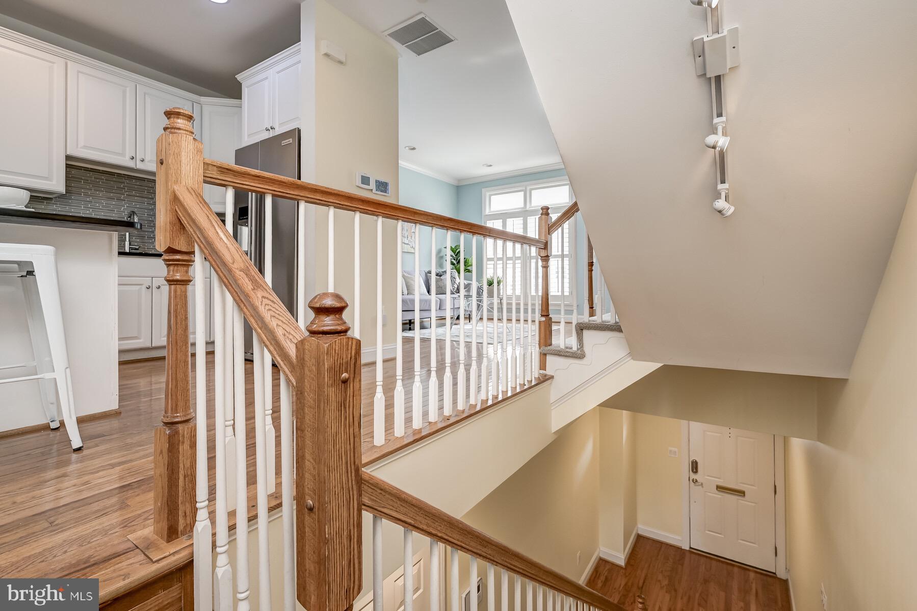 HARBORVIEW - Residential Lease