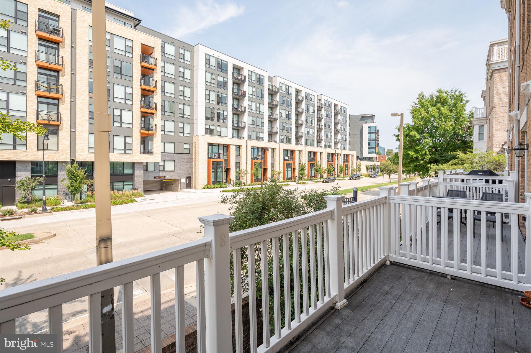 HARBORVIEW - Residential Lease