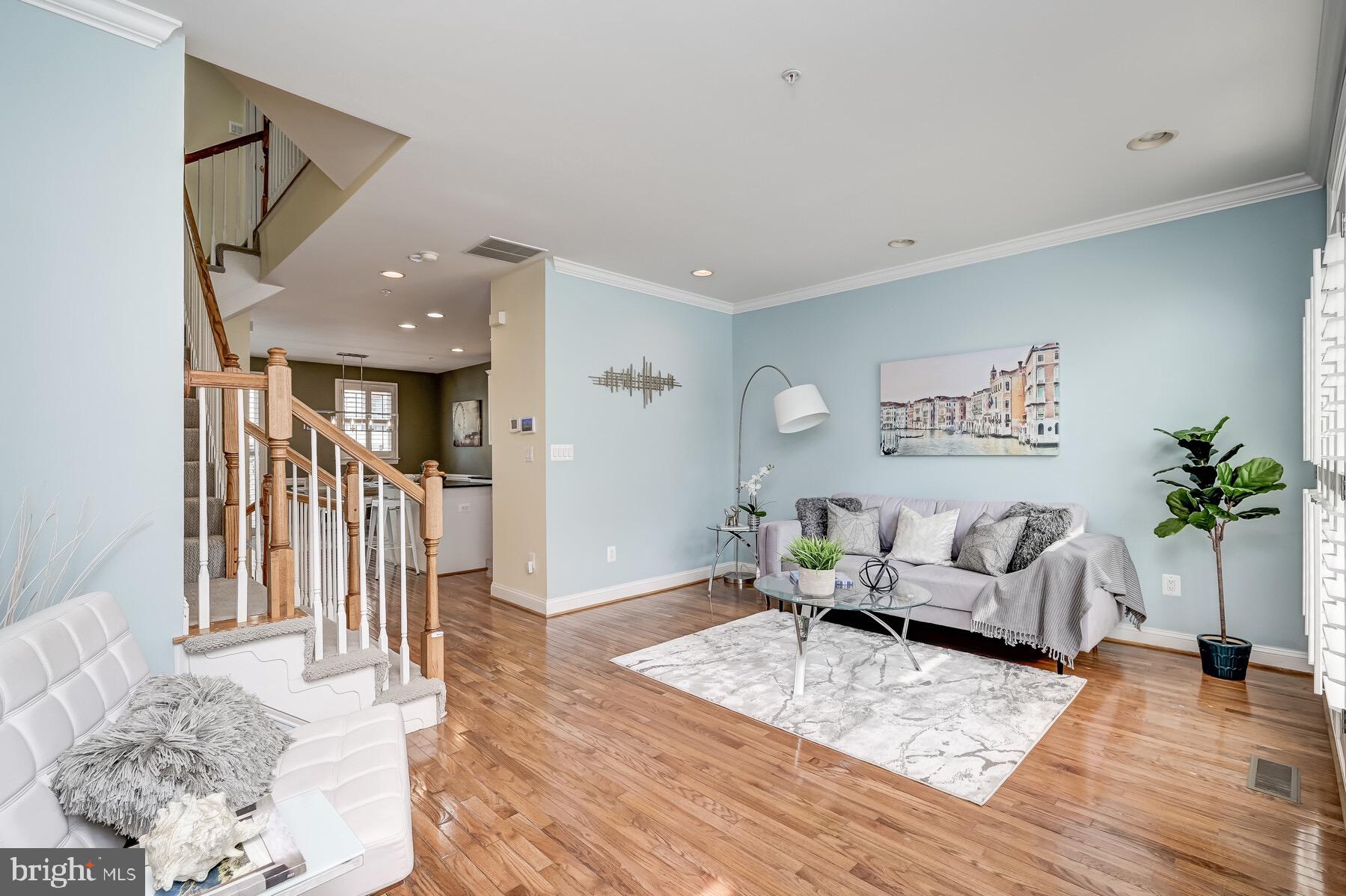 HARBORVIEW - Residential Lease